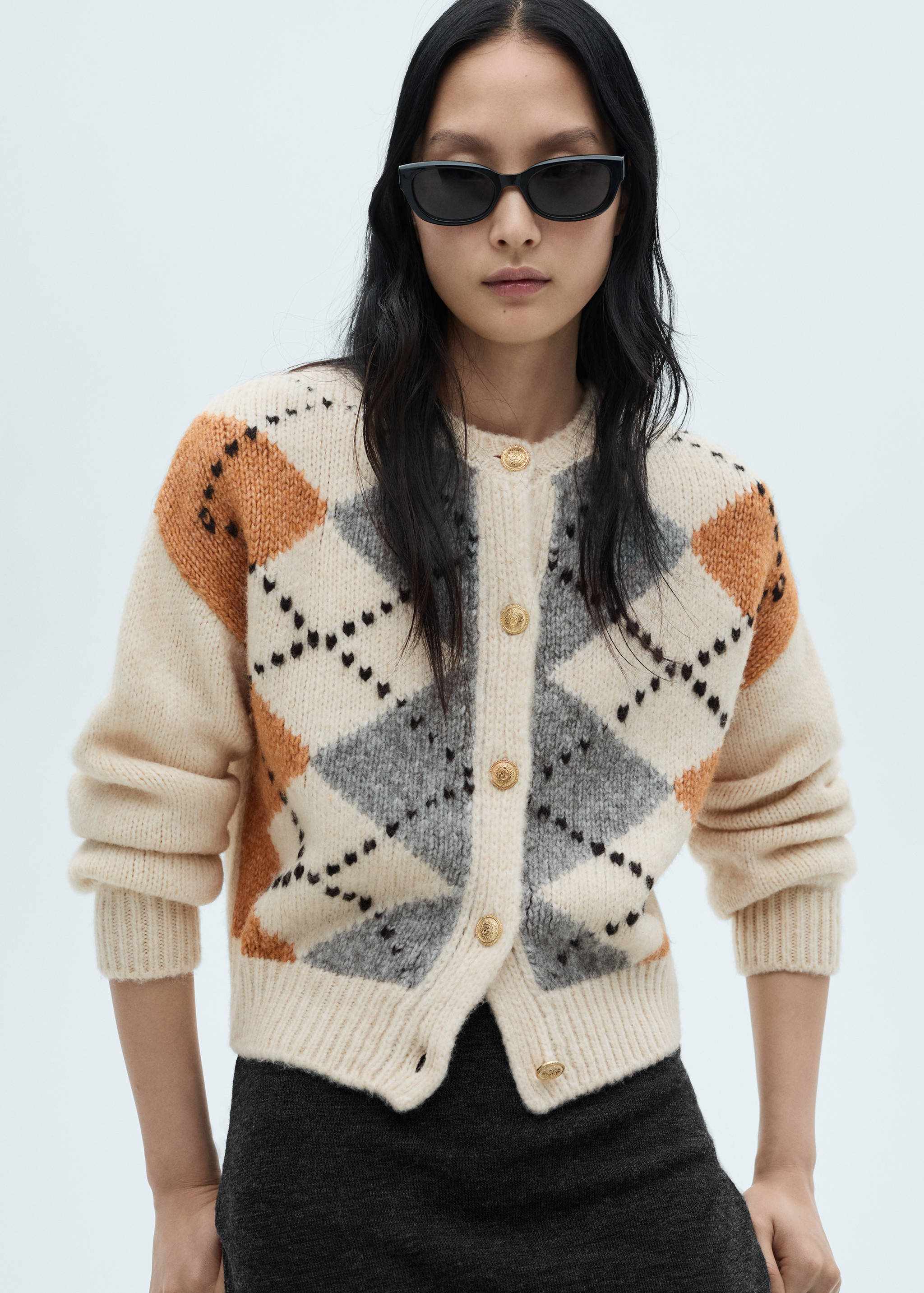 Cárdigan rombos botones - Plano medio