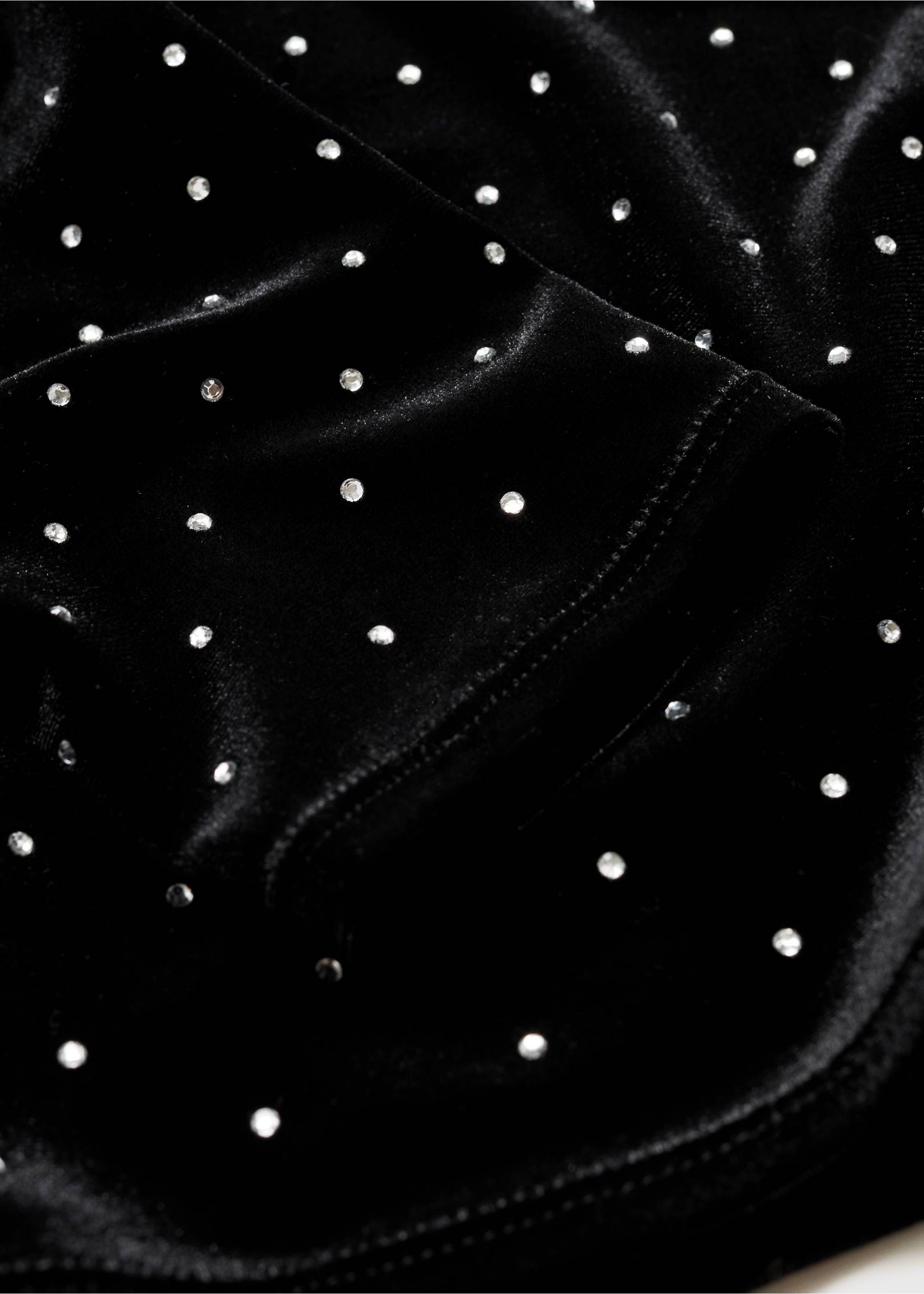 Top vellut asimètric strass - Detall de l'article 0, Negre. Ref: 77079058-00.