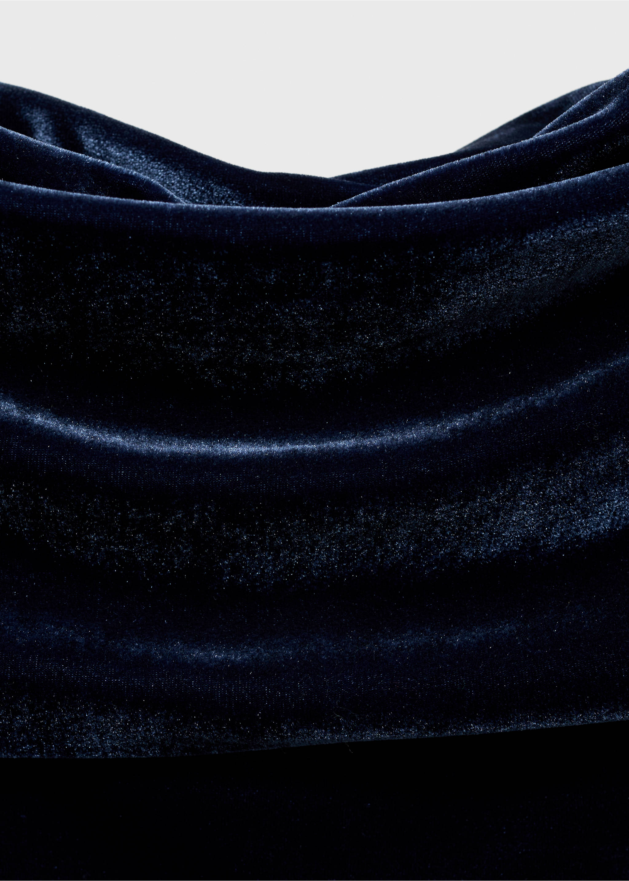 Robe velours épaules dénudées - Détail de l'article 8, Bleu nuit. Ref: 77079061-00.