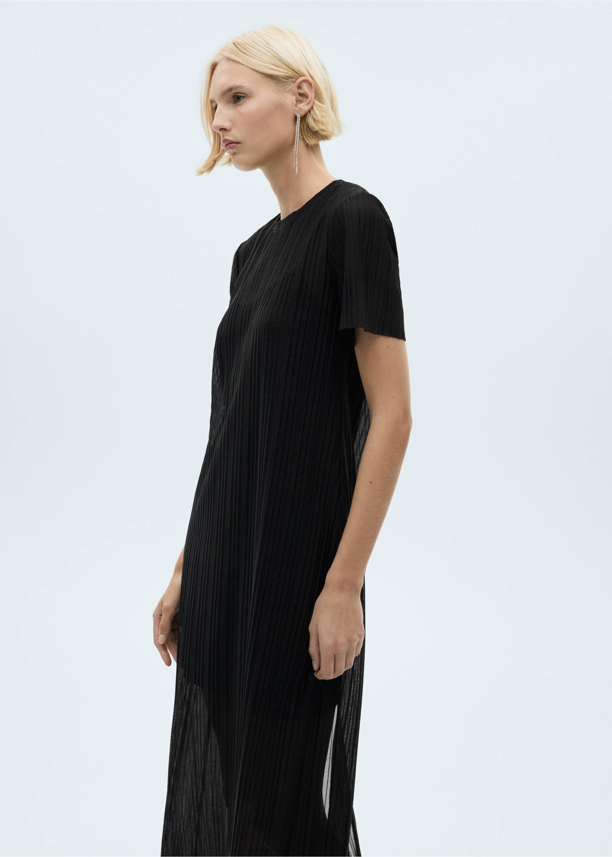 Robe plissée Lurex - Plan moyen, Noir. Ref: 77079063-00.