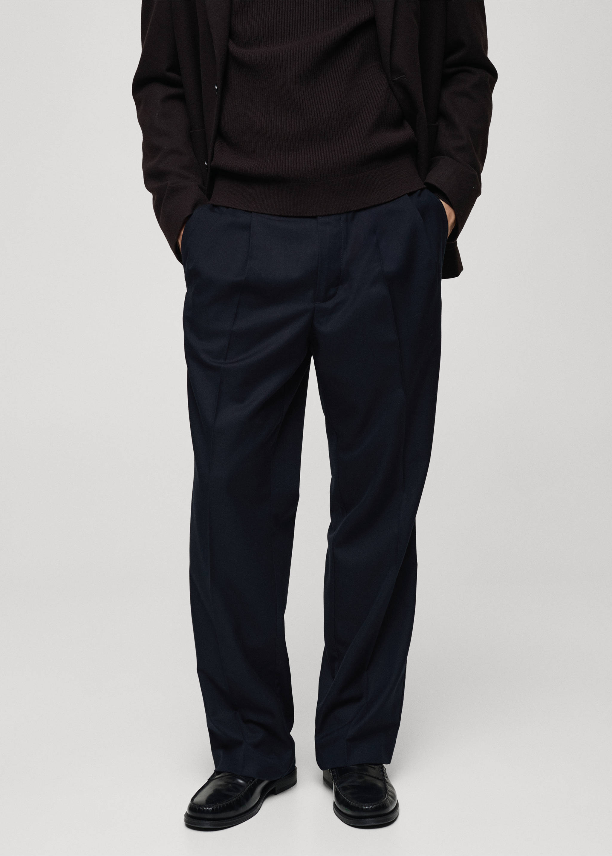 Regular Fit-Bundfaltenhose - Mittlere Ansicht, Dunkles Marineblau. Ref: 77079227-00.