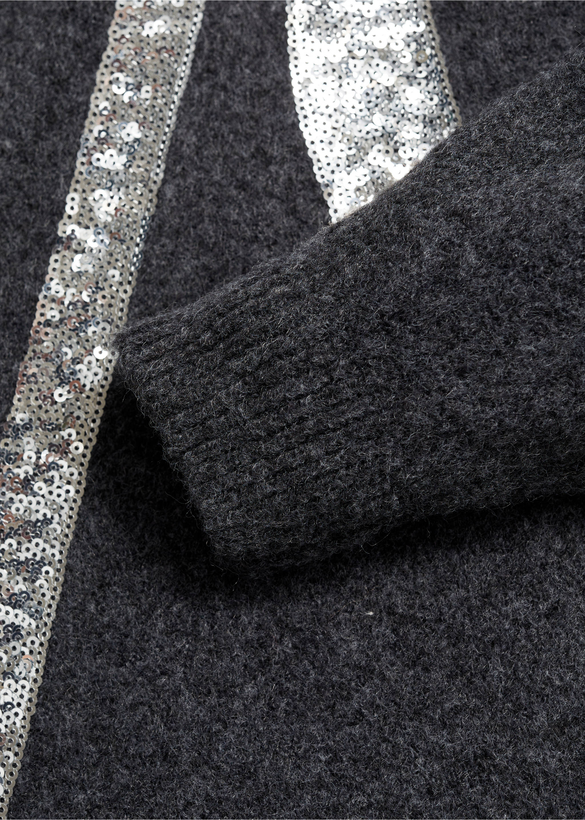 Strickkleid mit Schleife - Detail des Artikels 8, Anthrazit. Ref: 77079239-00.