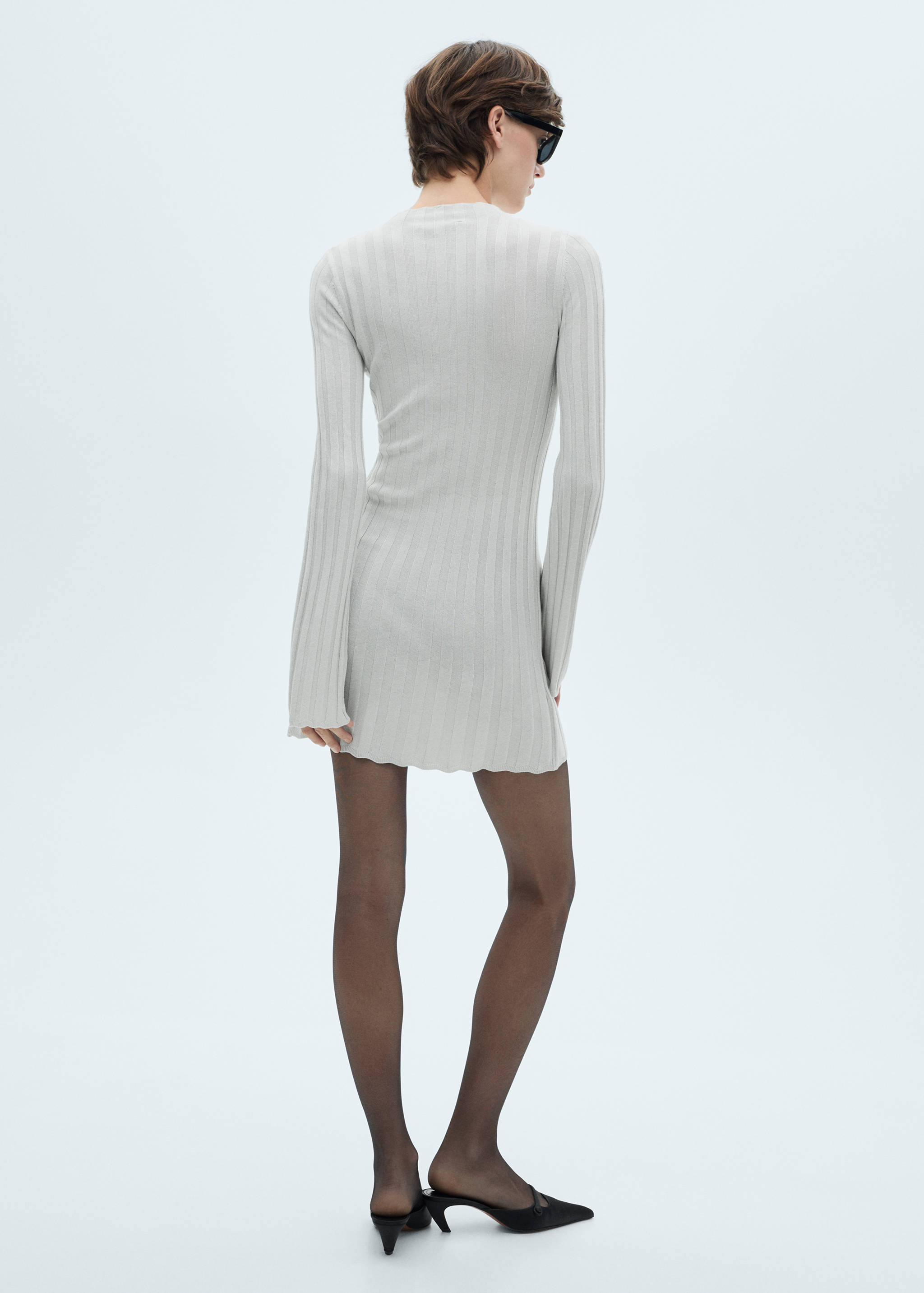 Perkins-neck knitted dress - Reverse of the article