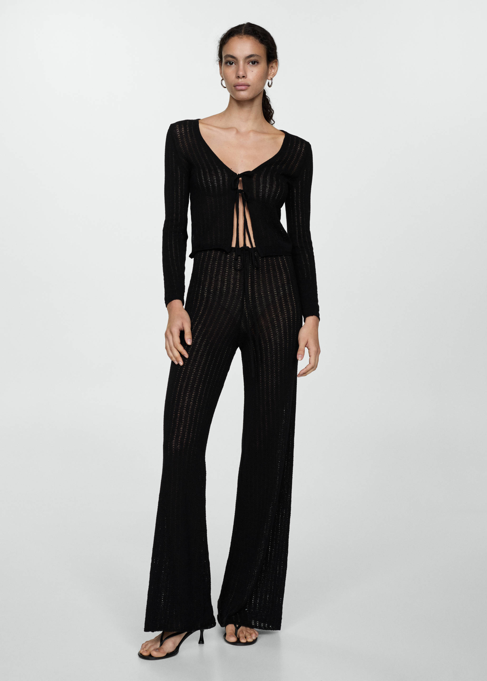 Straight knitted trousers - General plane