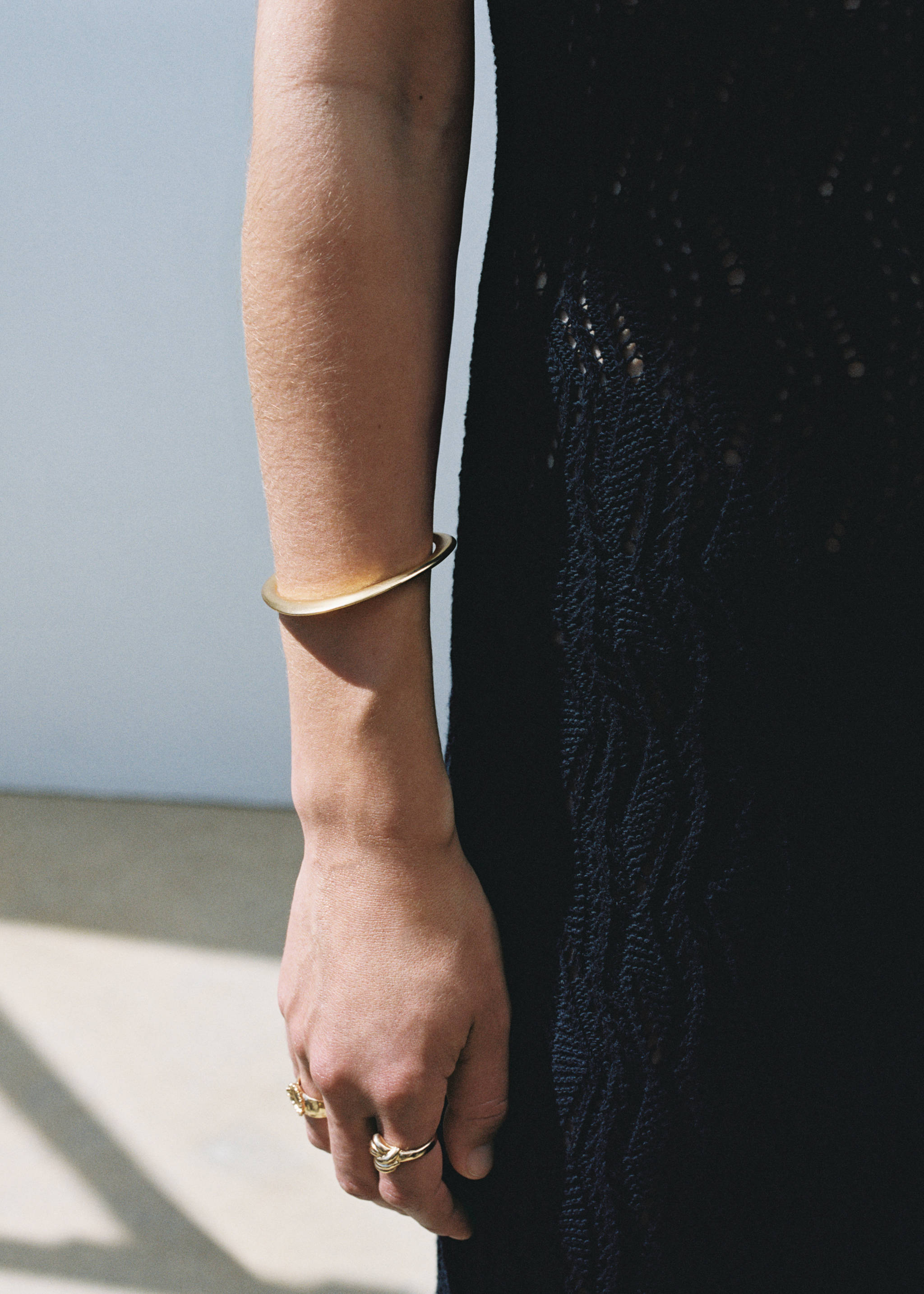 Rigid bracelet - General plane, Gold. Ref: 77080349-00.