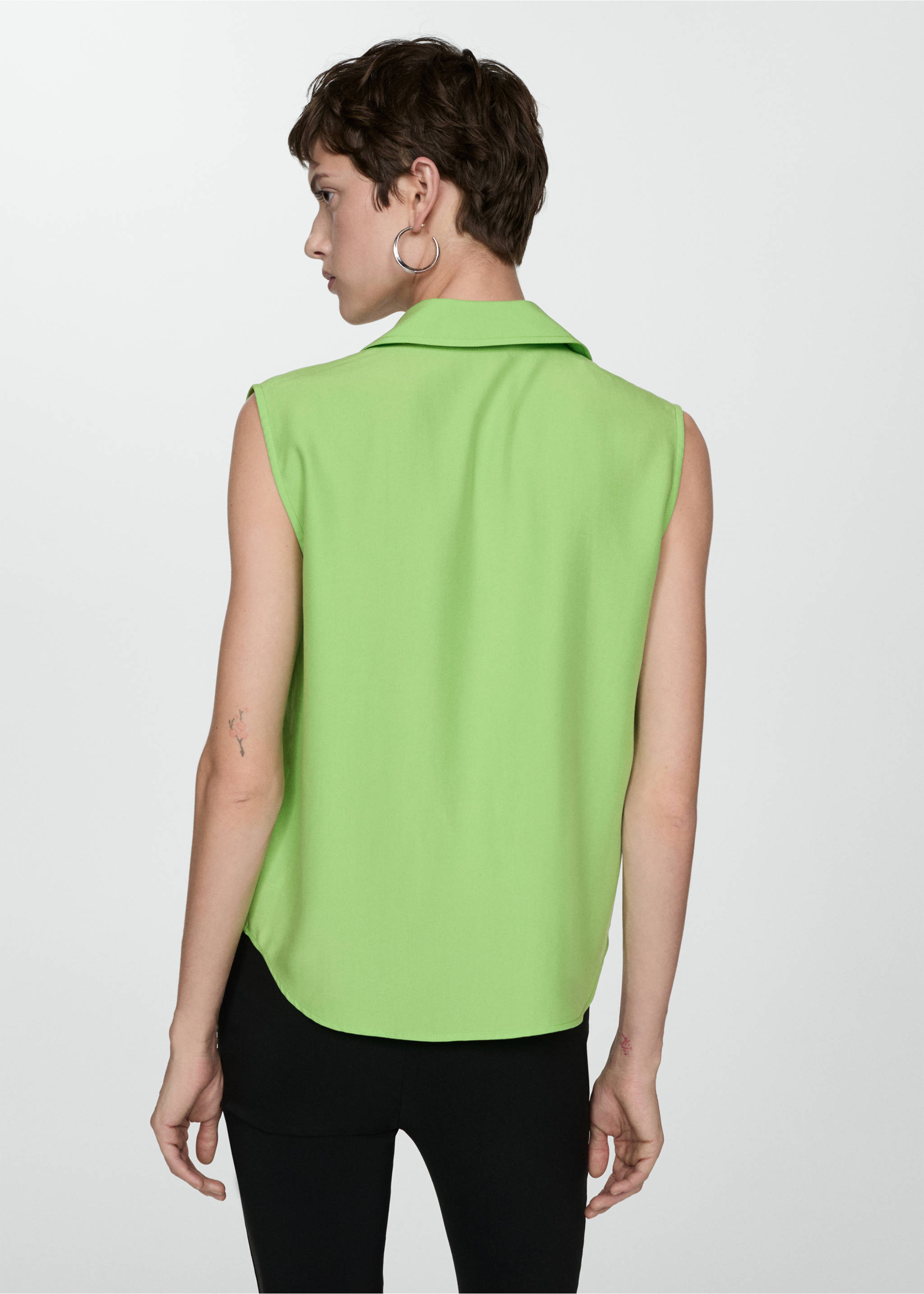 Lyocell sleeveless shirt - Reverse of the article, Green. Ref: 77080365-00.
