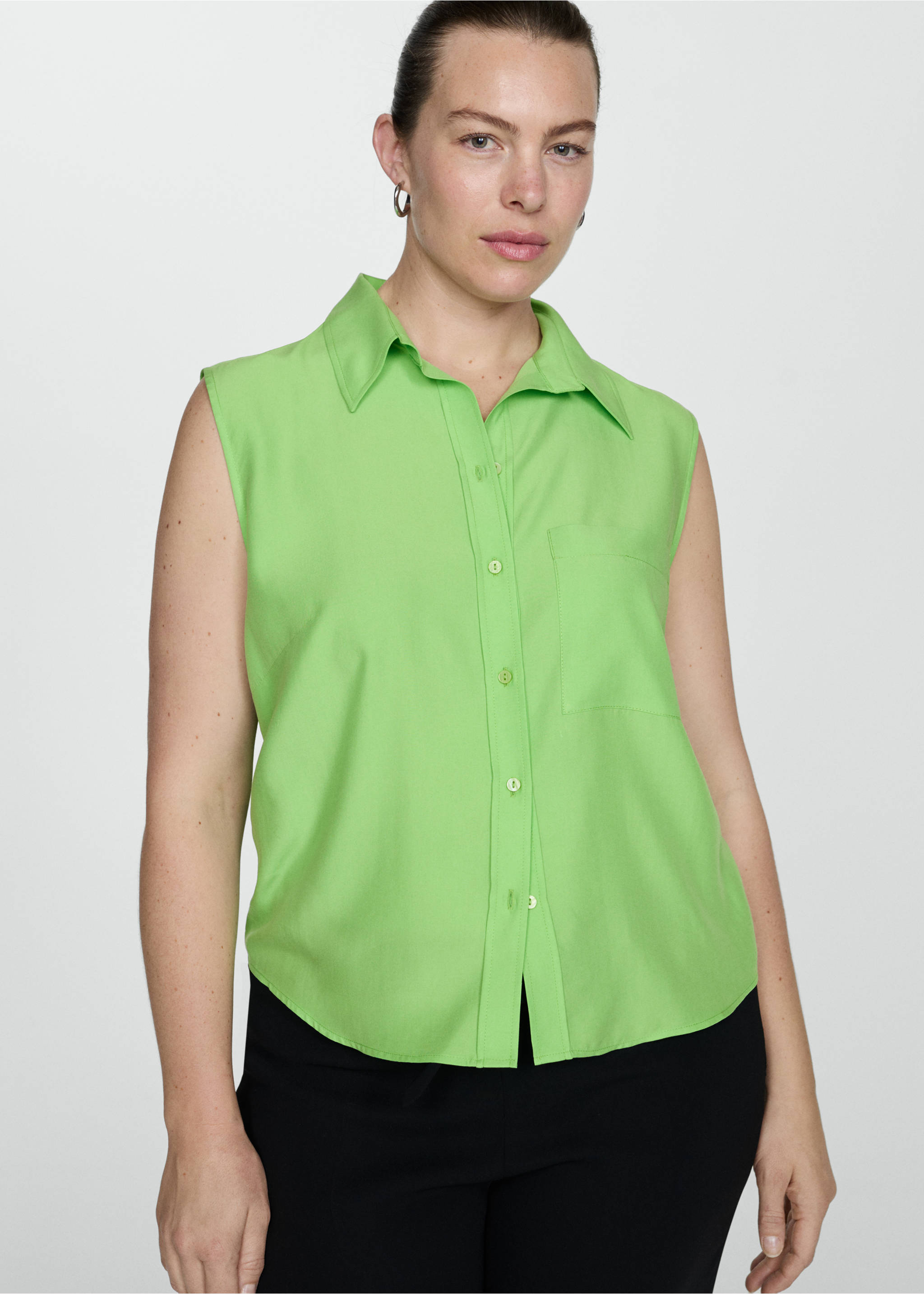 Lyocell sleeveless shirt - Details of the article 5, Green. Ref: 77080365-00.