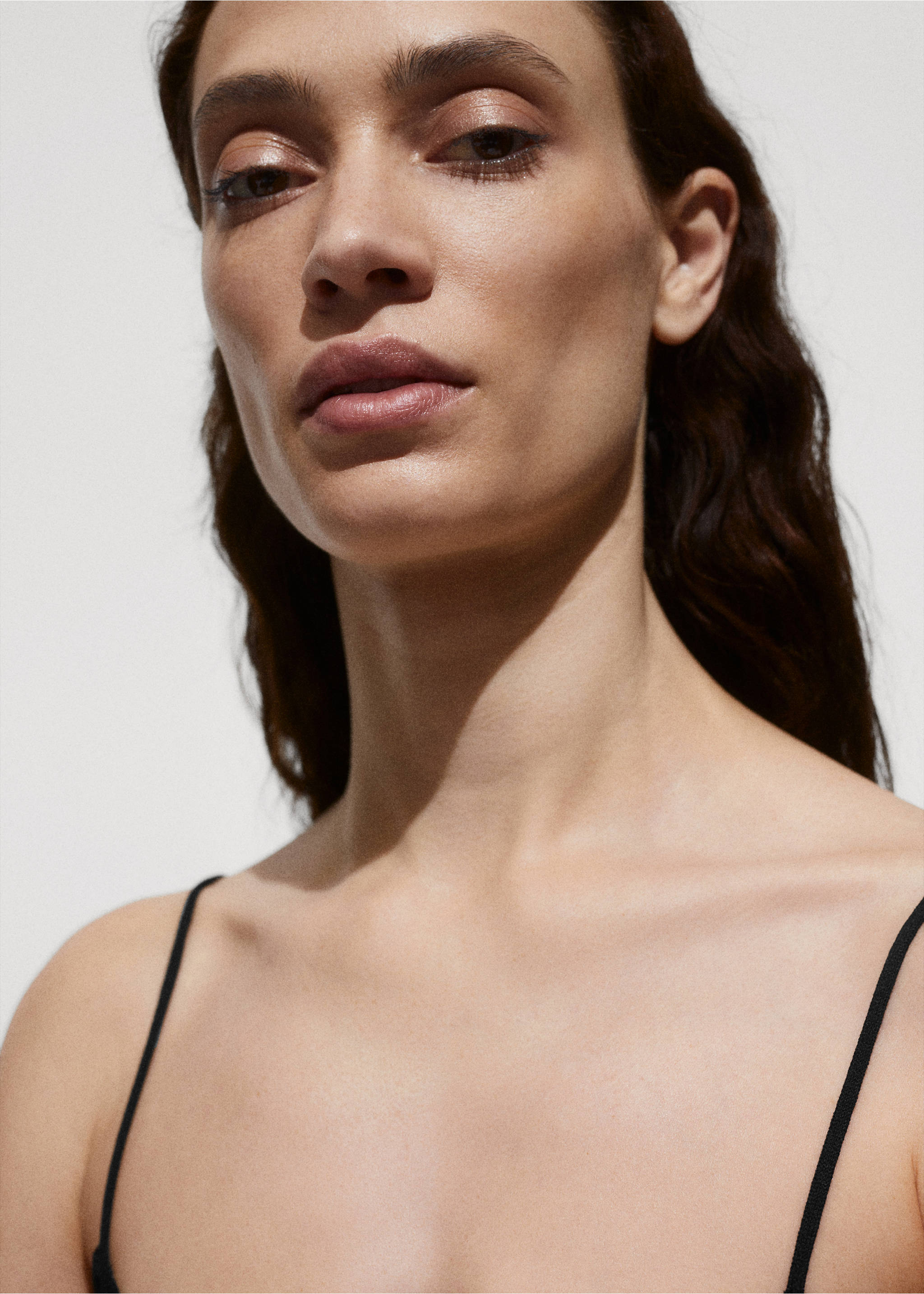 Short knitted dress - Details of the article 1, Black. Ref: 77080366-00.