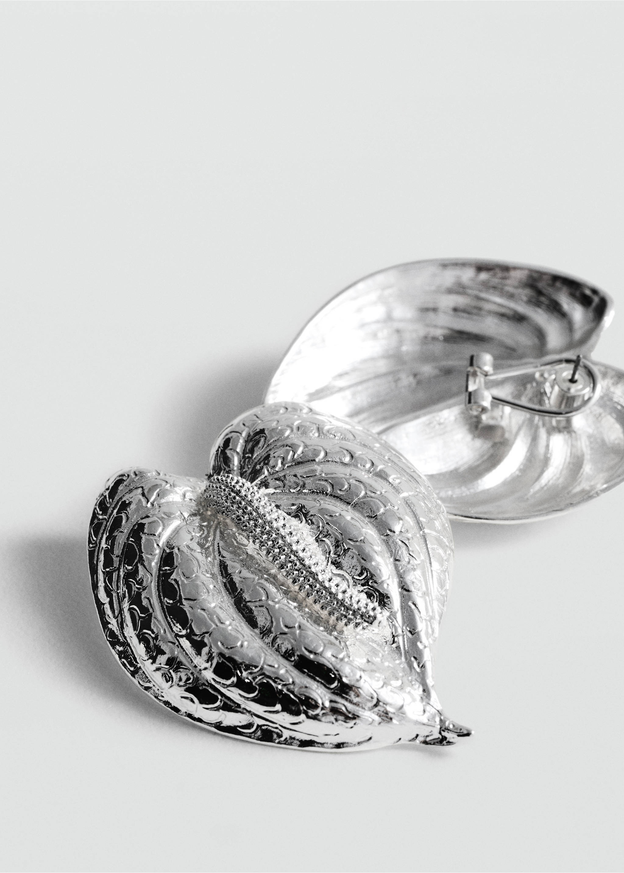 Pendientes maxi hoja - Plano medio, Plata. Ref: 77080367-00.