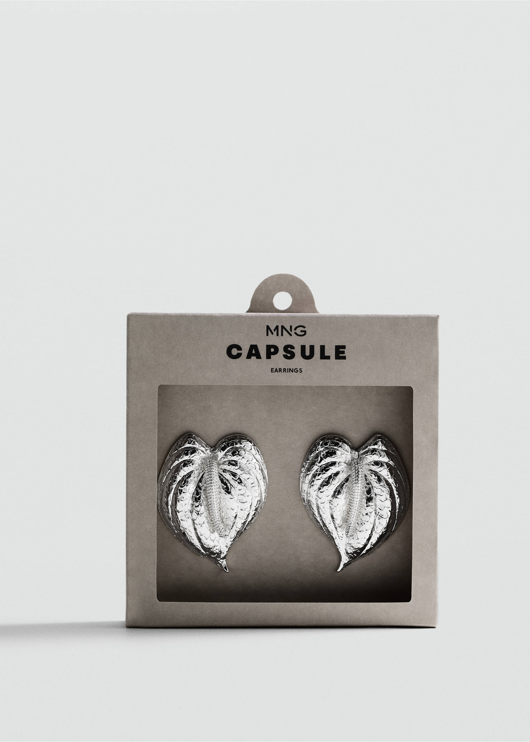 Pendientes maxi hoja - Detalle del artículo 2, Plata. Ref: 77080367-00.