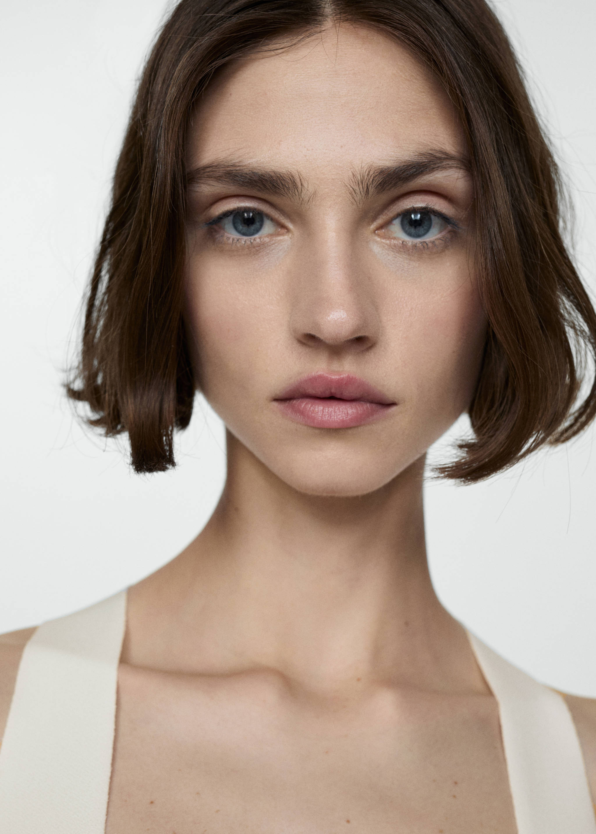 Top with wide straps - Details of the article 1