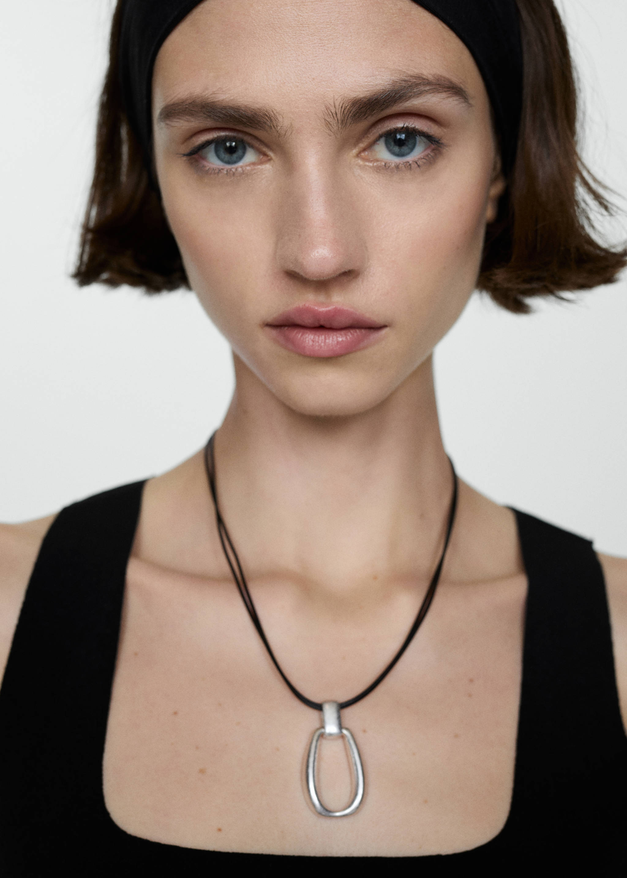 Top with wide straps - Details of the article 1