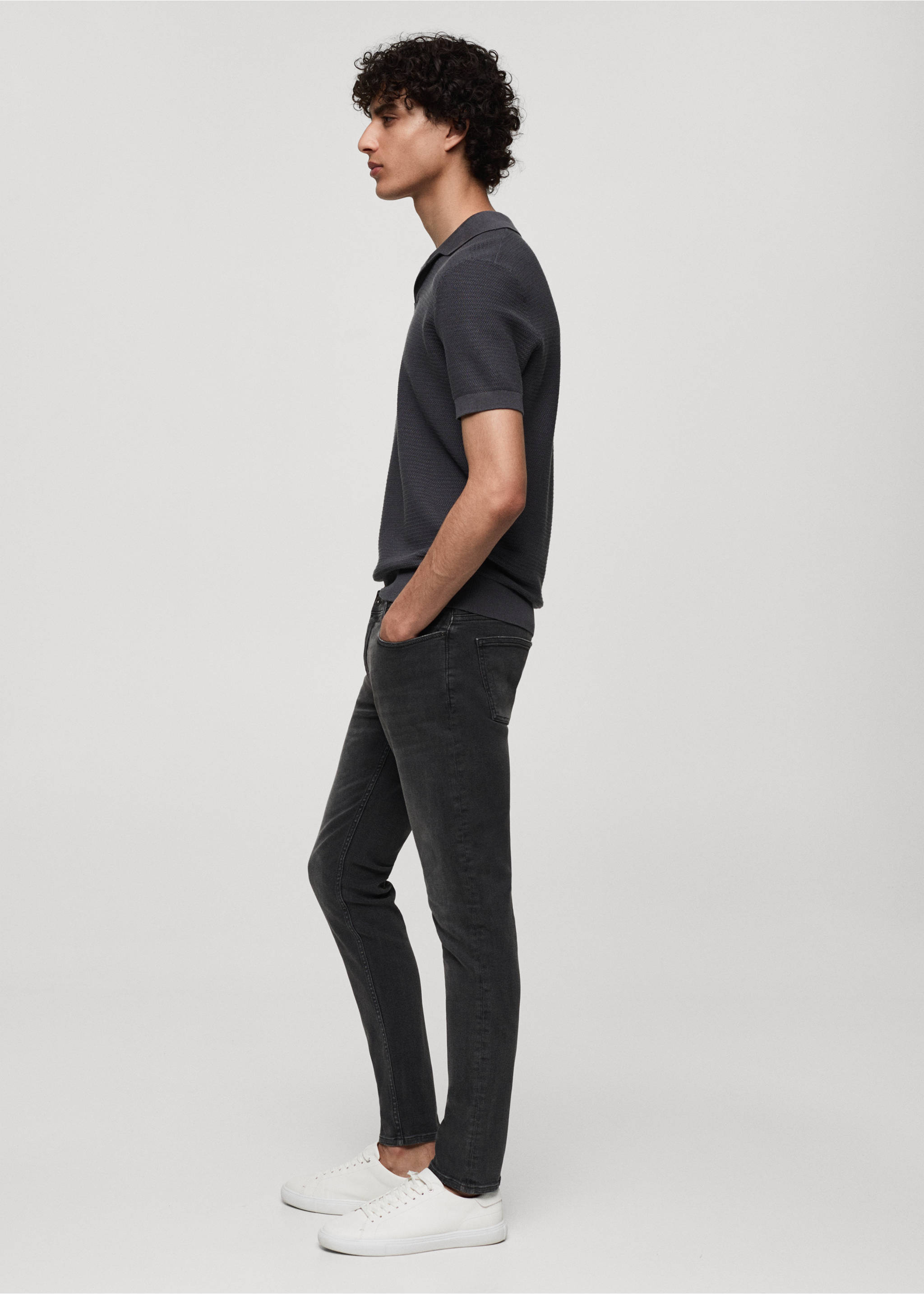 Jude skinny-fit jeans - Details of the article 2, Open Grey. Ref: 77080373-00.