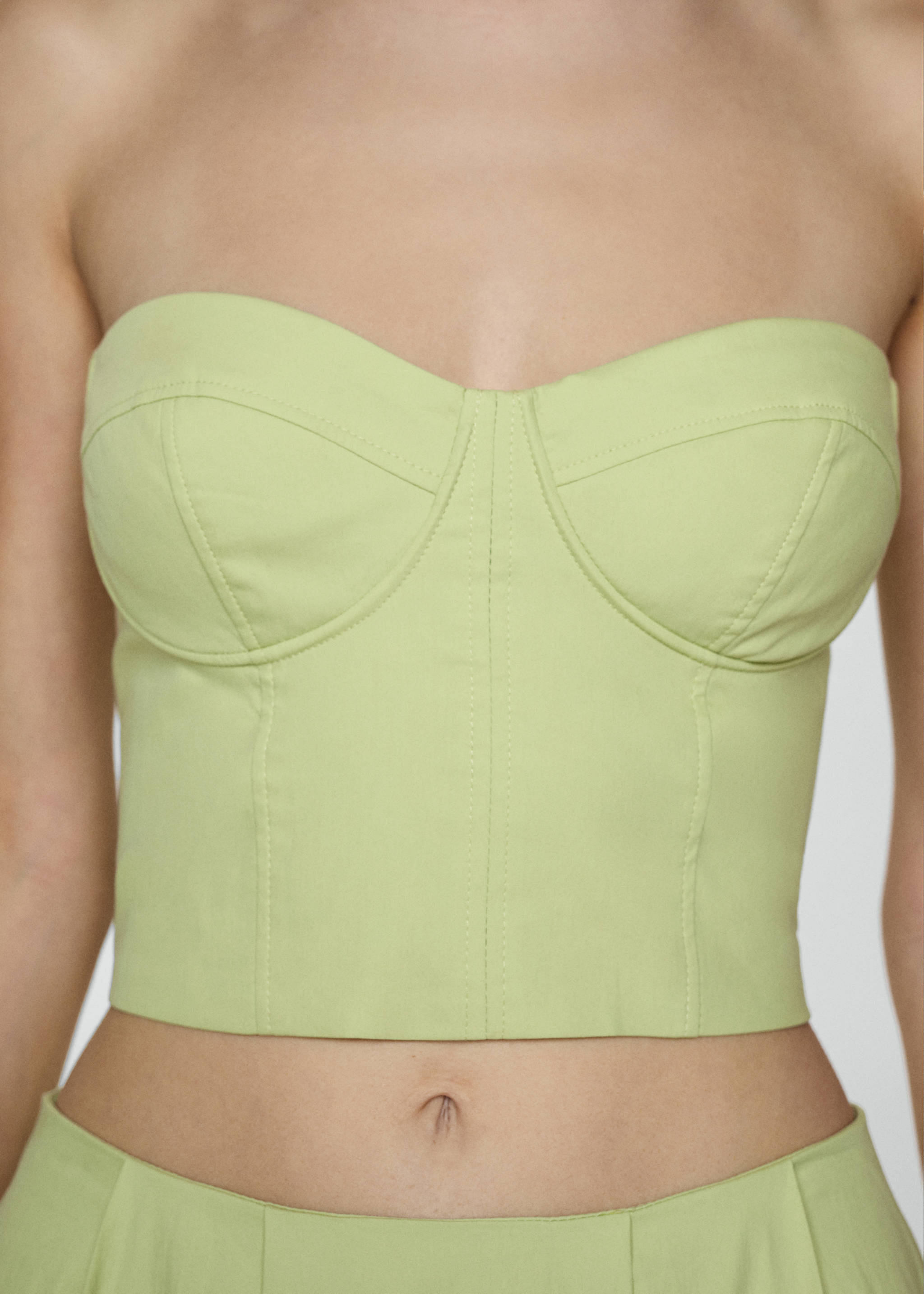 Crop top s výstřihem bez ramínek - Detail zboží 6
