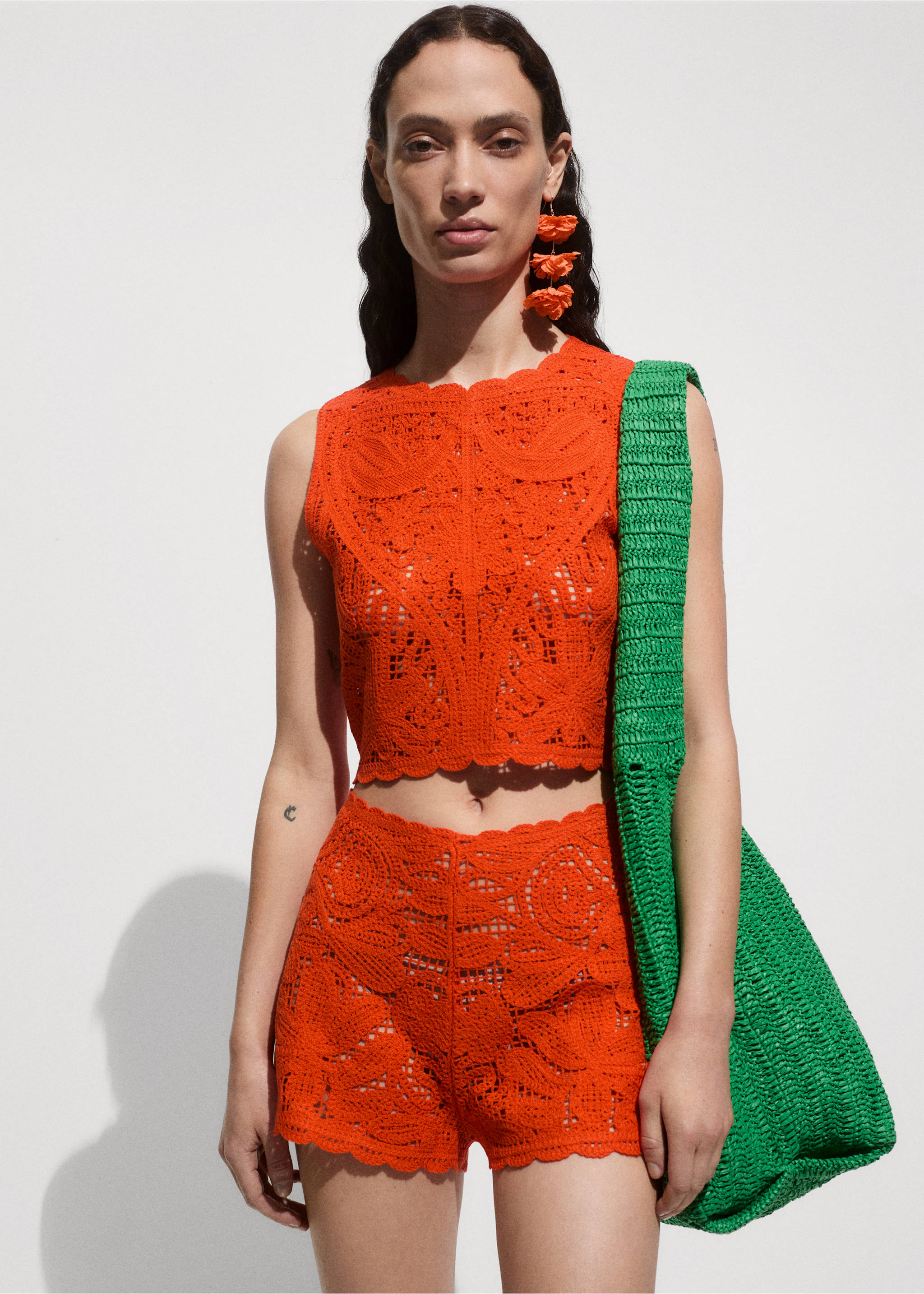 Top crochet fleurs - Plan moyen, Orange. Ref: 77080385-00.