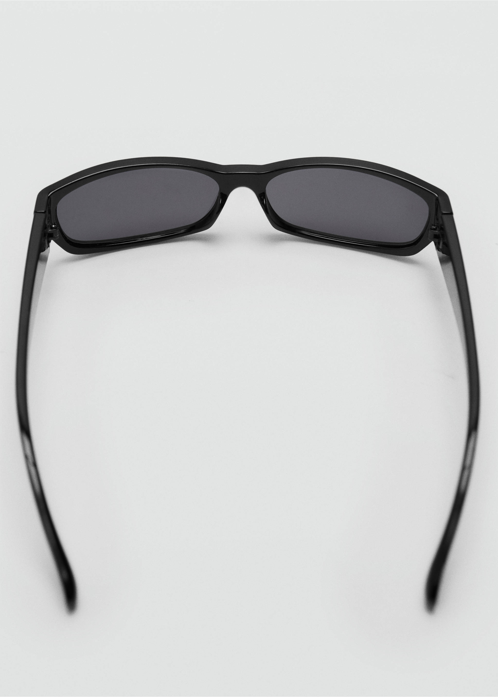 Resin frame sunglasses - Details of the article 1, Black. Ref: 77080563-00.