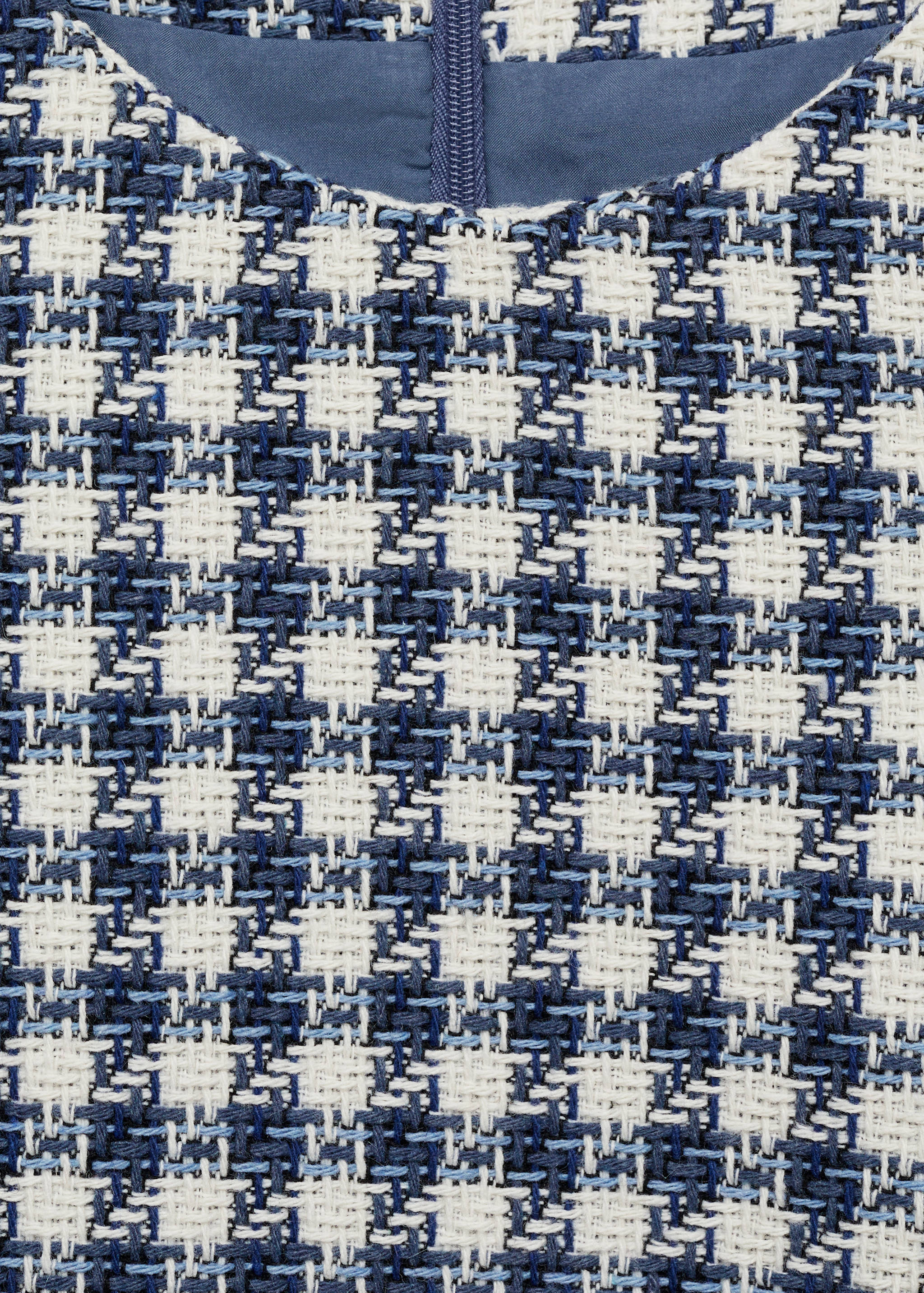 Houndstooth dress with belt - Details of the article 8