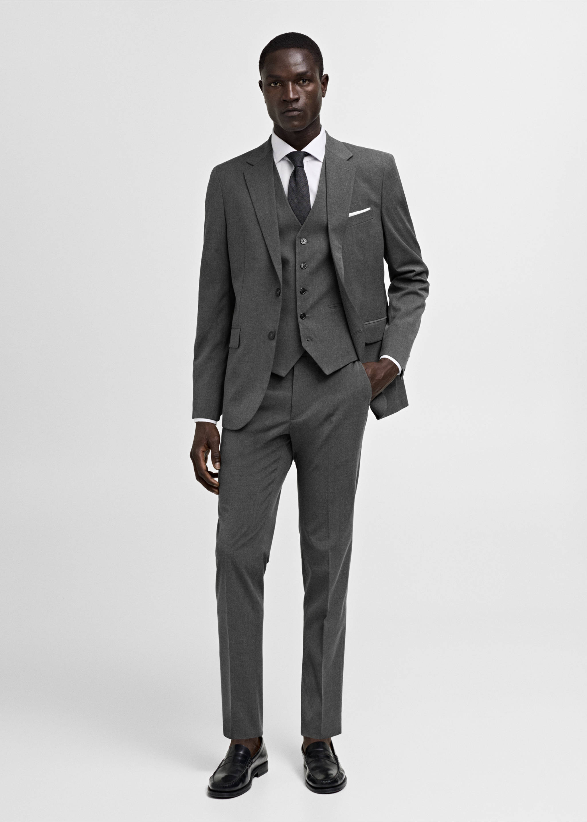 Armilla vestit slim fit teixit strech - Pla general, Gris. Ref: 77080568-00.