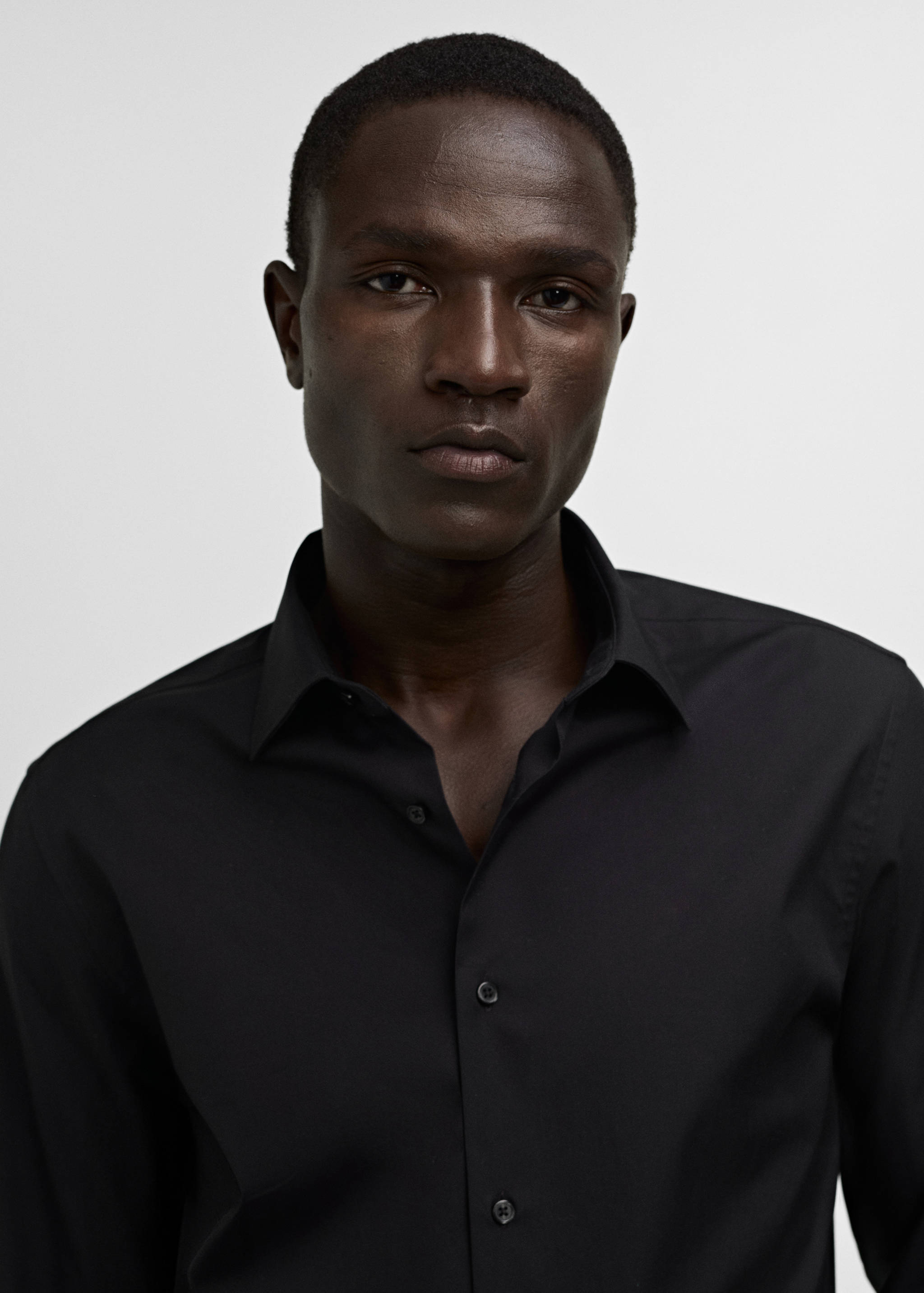 Slim Fit-Oberhemd aus Baumwoll-Popeline - Detail des Artikels 1