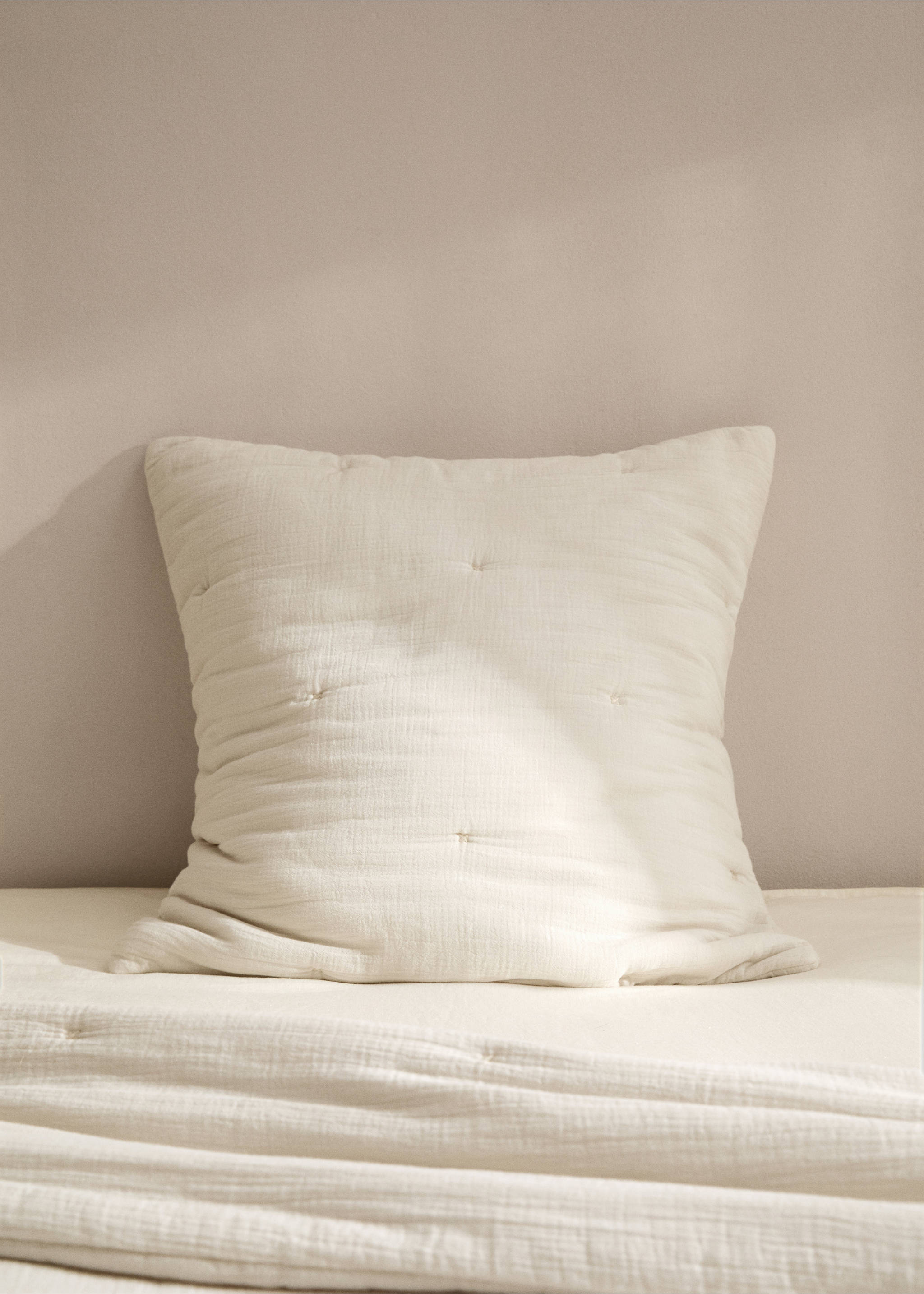 Padded cotton cushion case - General plane, Light/Pastel Grey. Ref: 77080580-00.