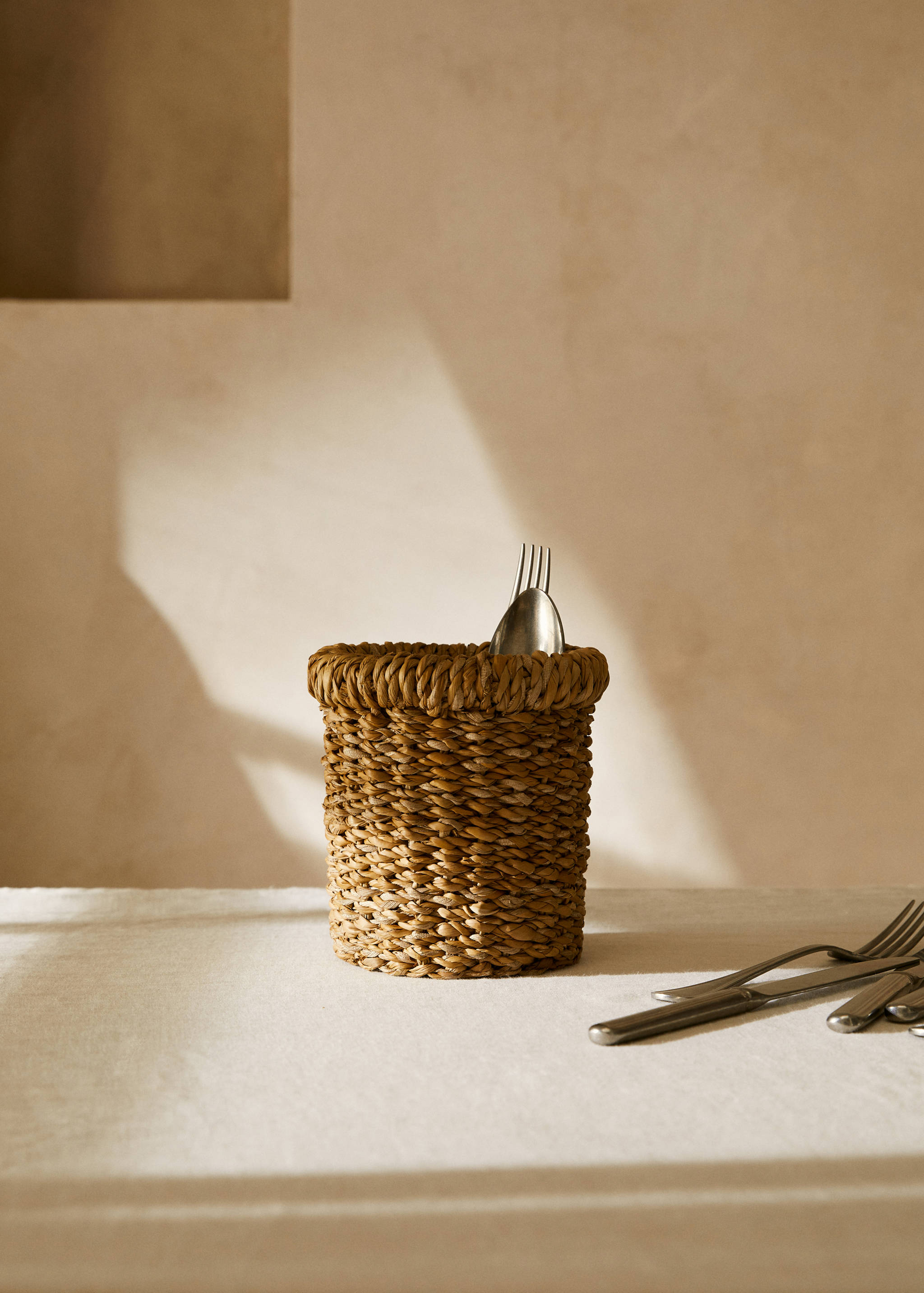 Cilindervormige mand van natuurvezels - Detail van het artikel 9