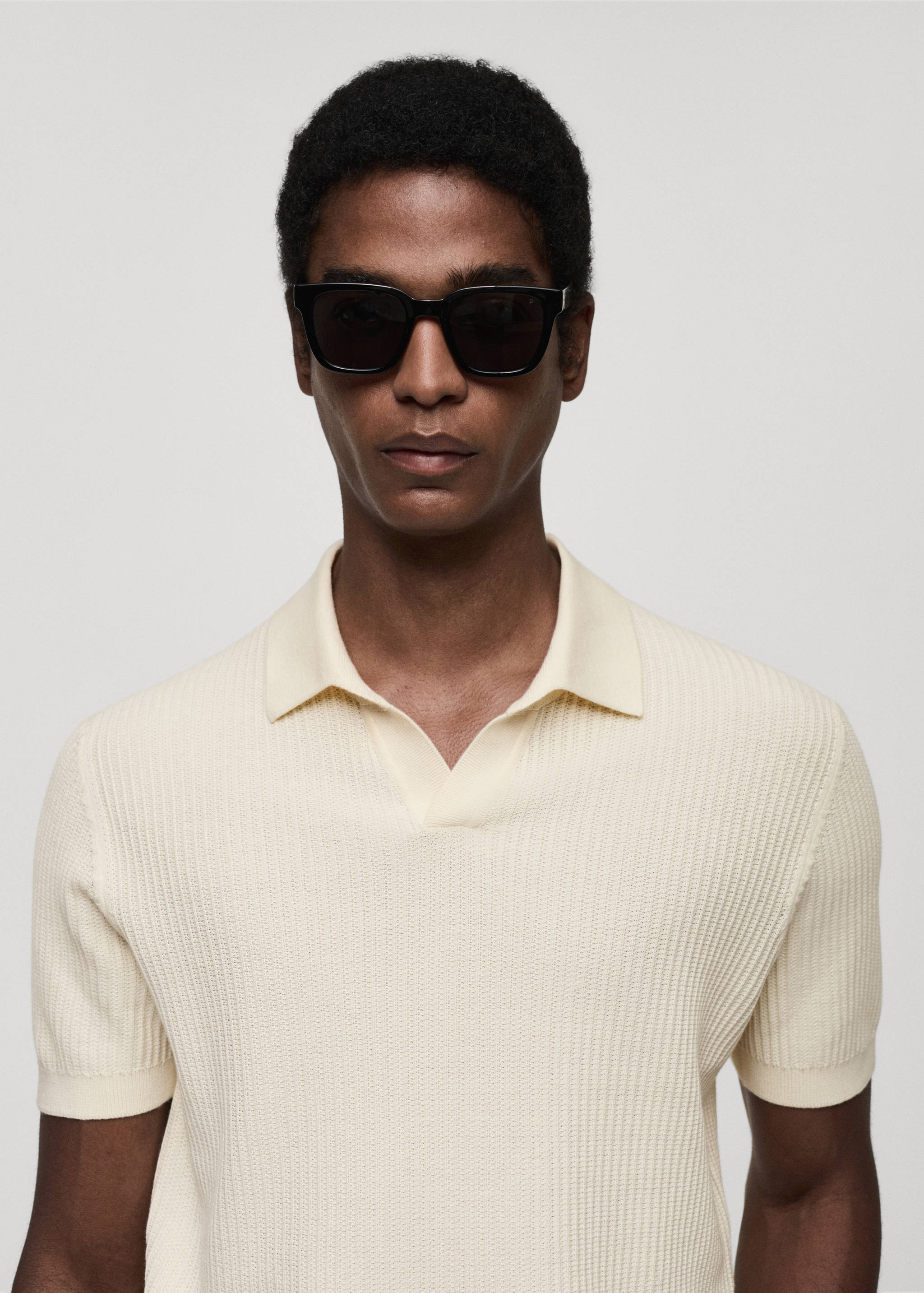 Ribbed cotton knitted polo shirt - Details of the article 1
