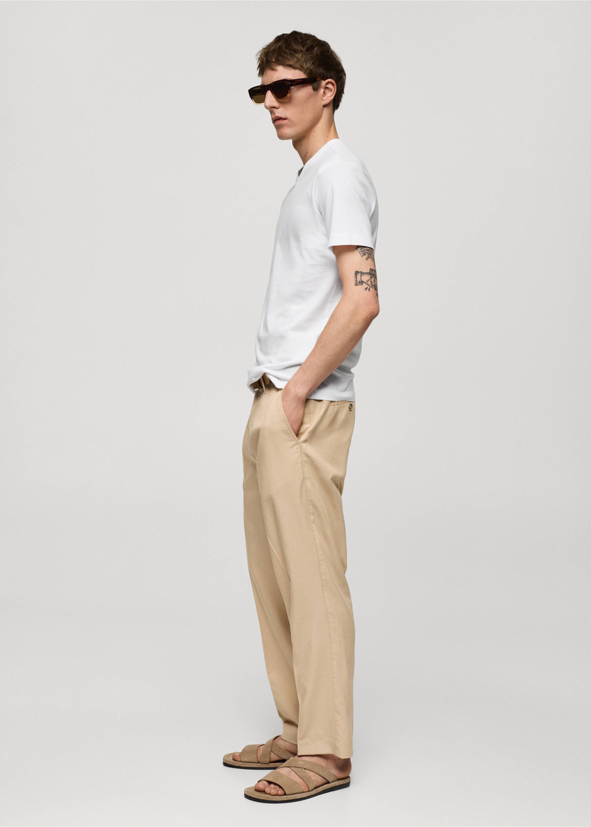 Slim-fit cotton V-neck t-shirt - Details of the article 2, White. Ref: 77080584-00.