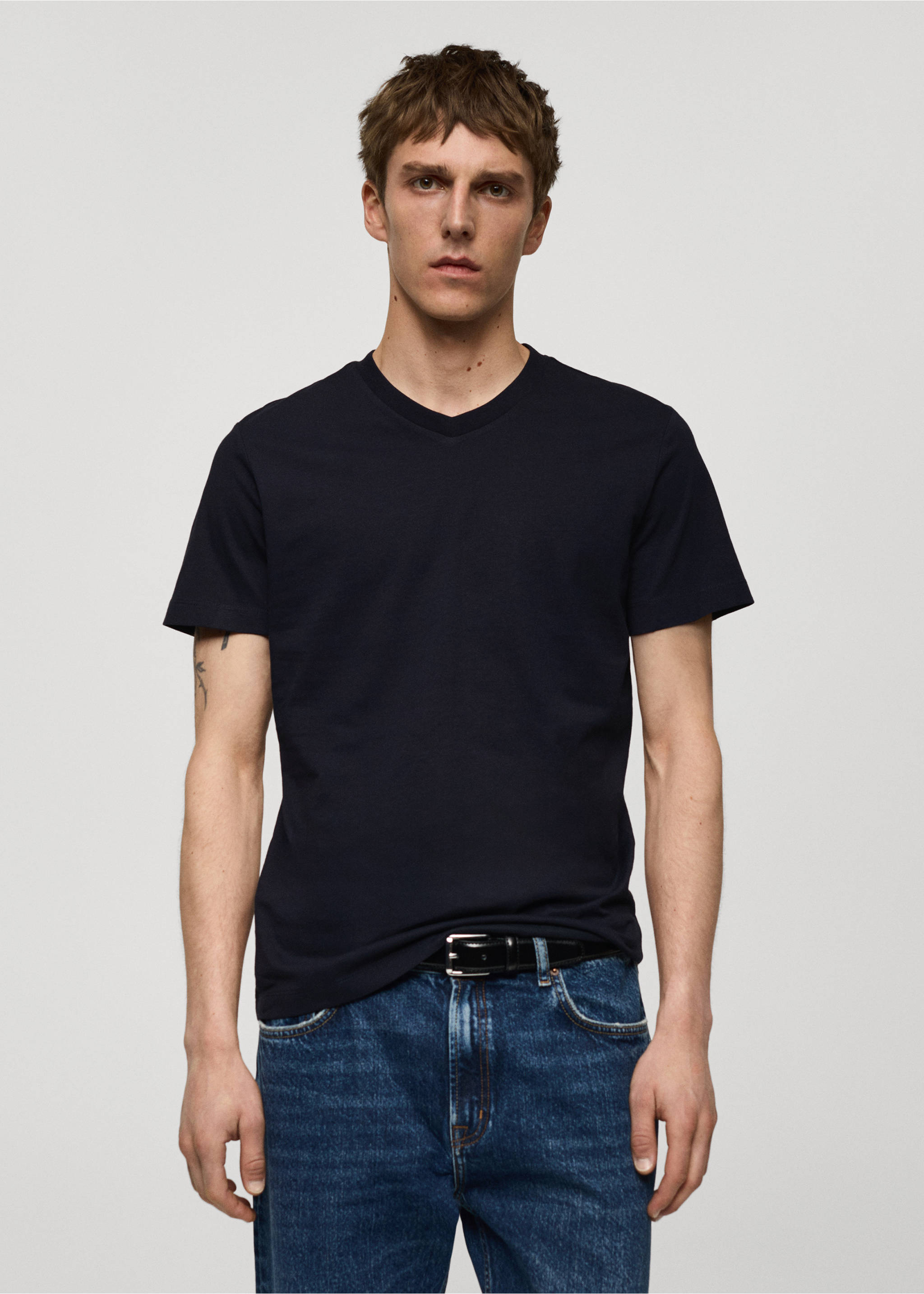 Slim-fit cotton V-neck t-shirt - Medium plane, Dark Navy. Ref: 77080584-00.