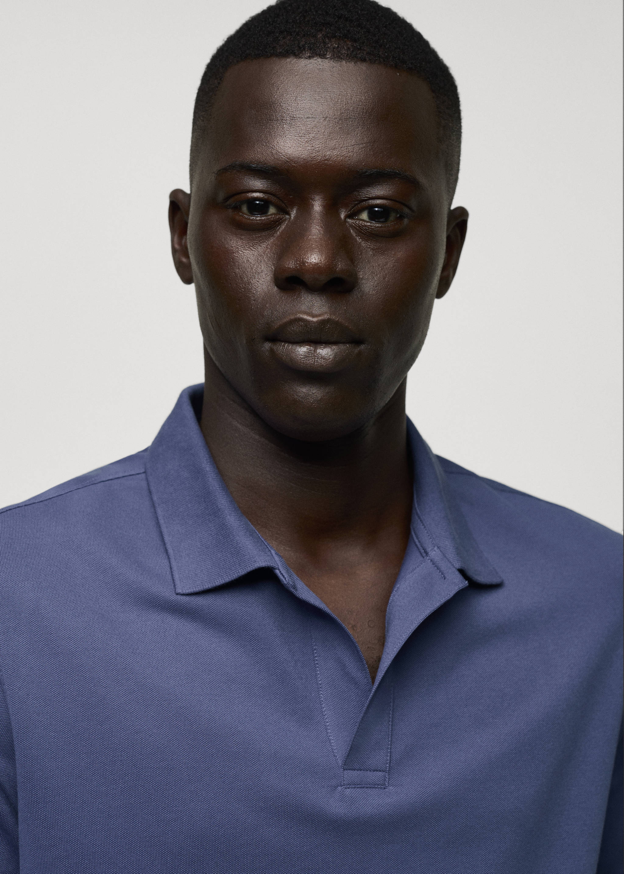 Piqué katoenen slim-fit poloshirt - Detail van het artikel 1