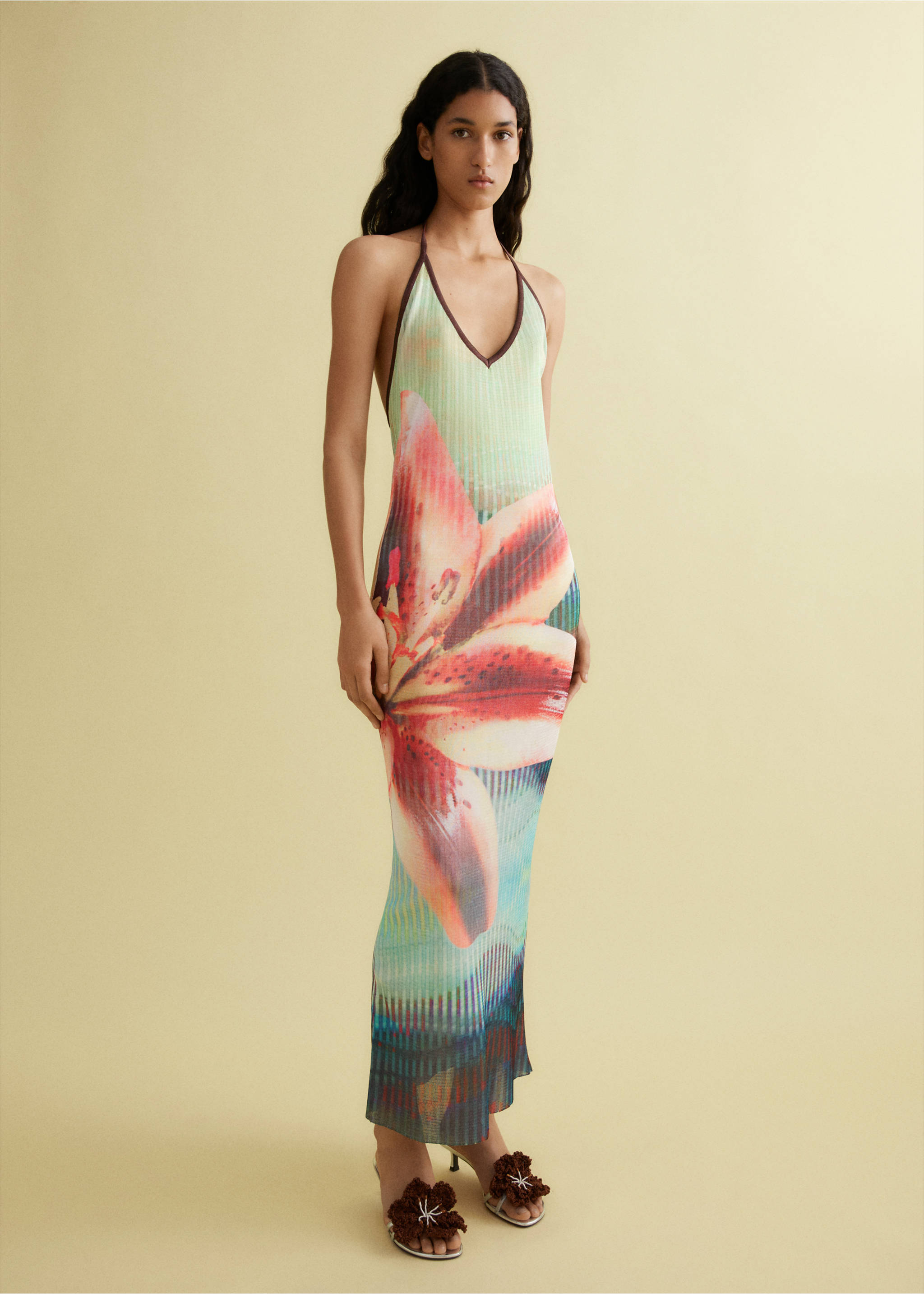 Printed halter-neck dress - Details of the article 1, Green. Ref: 77080626-00.