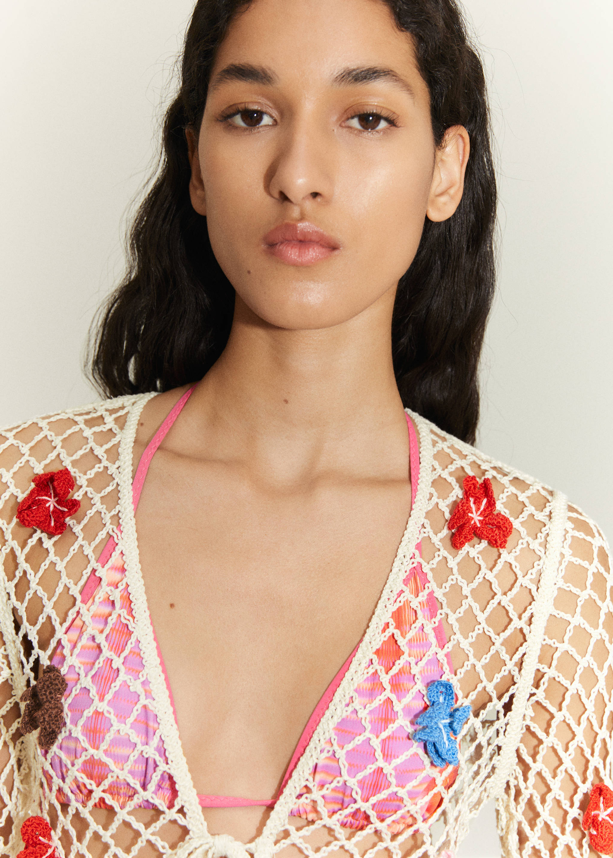 Knitted dress with decorative flowers - Details of the article 1