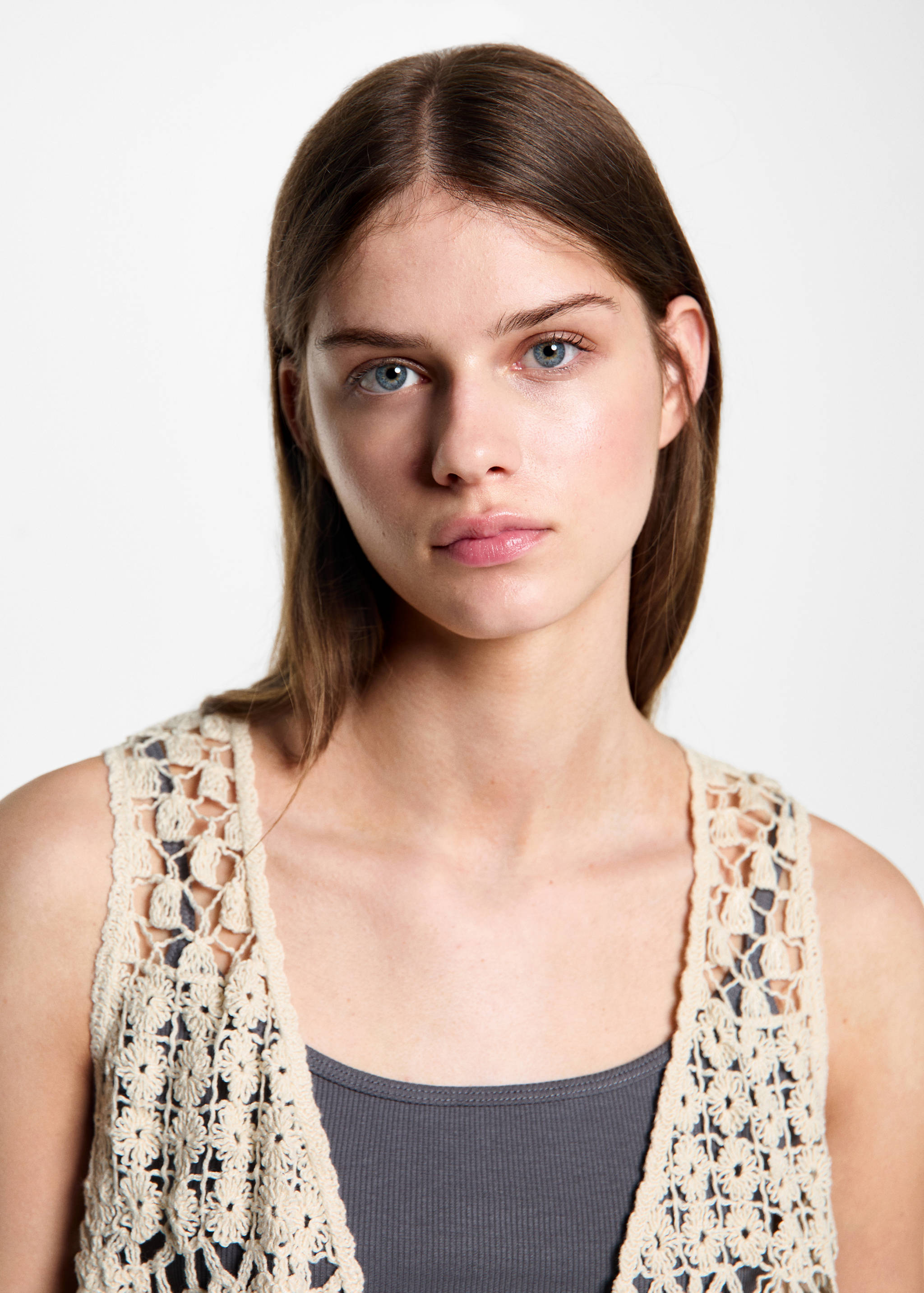 Fringed gilet - Details of the article 1