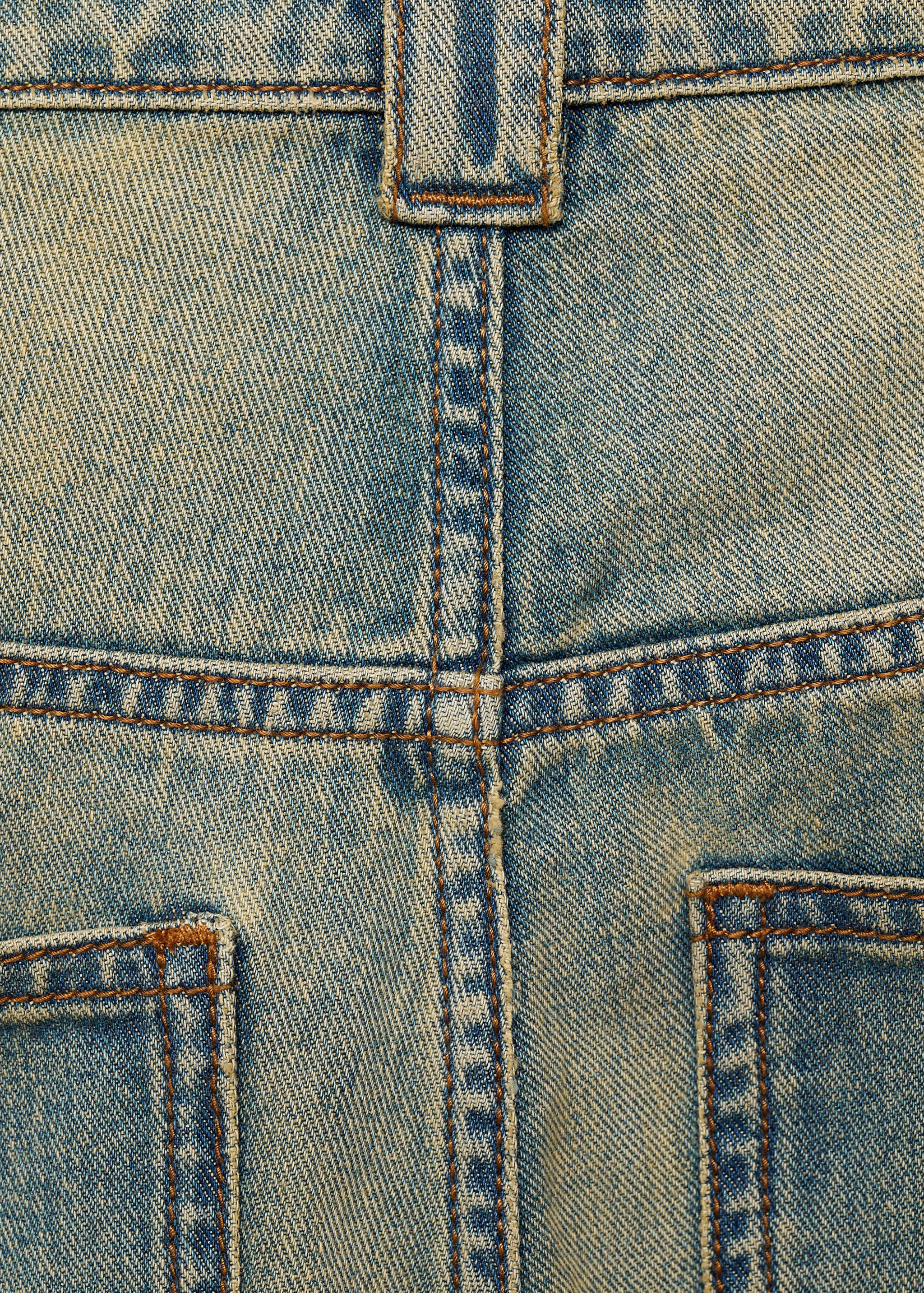 Wideleg-Bundfaltenjeans mit niedrigem Bund - Detail des Artikels 0