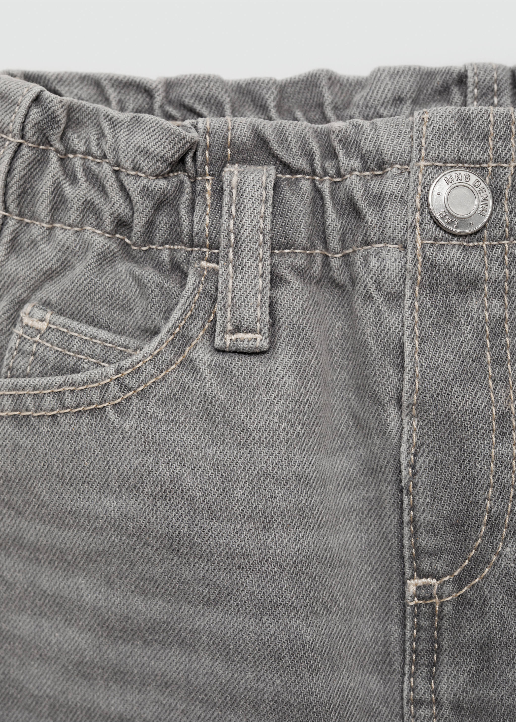 Paperbag denim skirt - Details of the article 8, Denim Grey. Ref: 77082004-00.