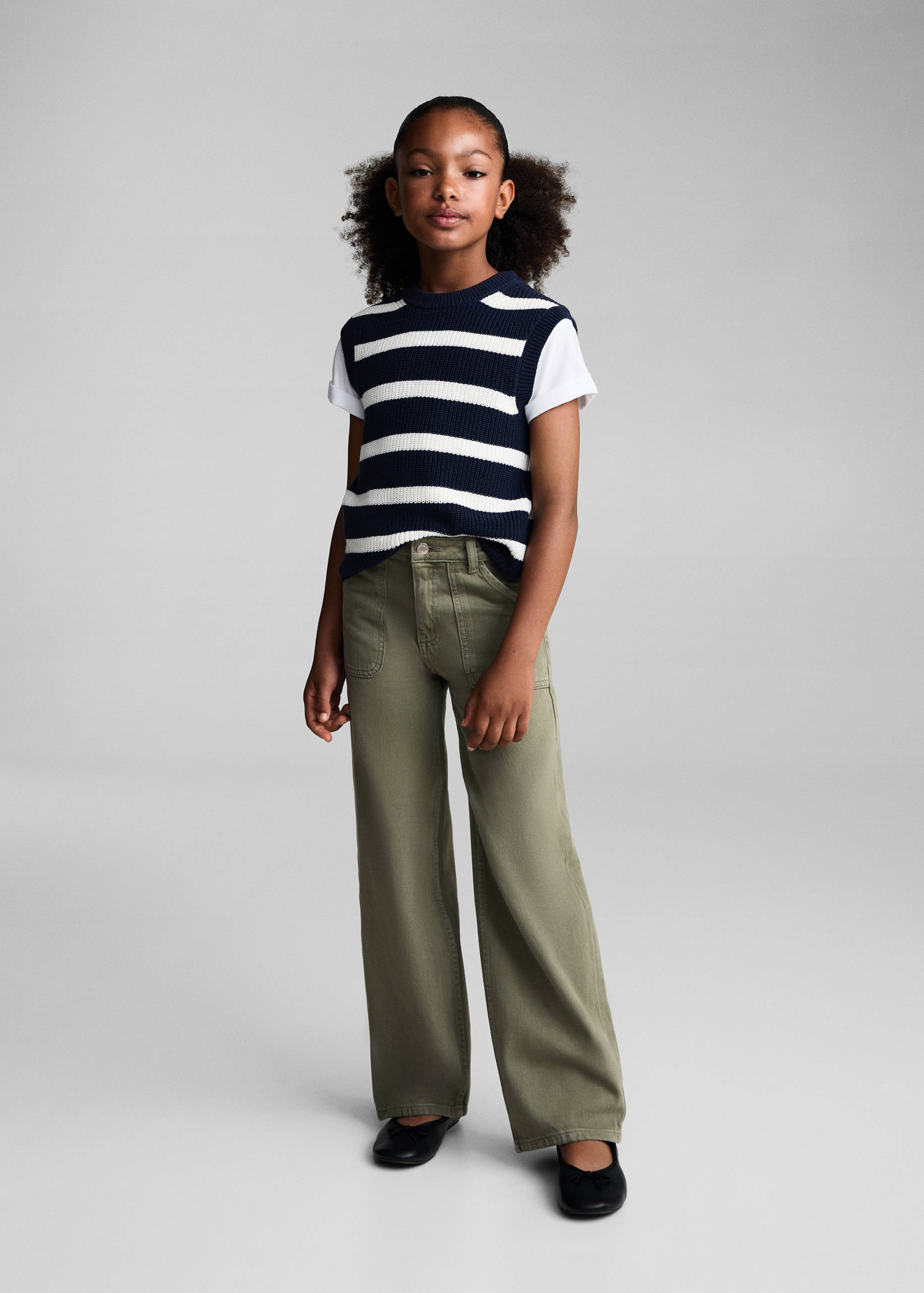 Wide-leg jeans with pockets - General plane