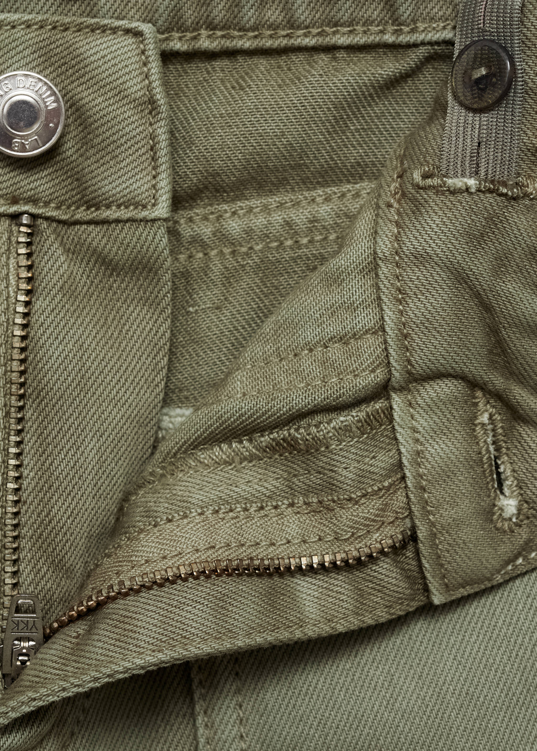 Wide-leg jeans with pockets - Details of the article 8