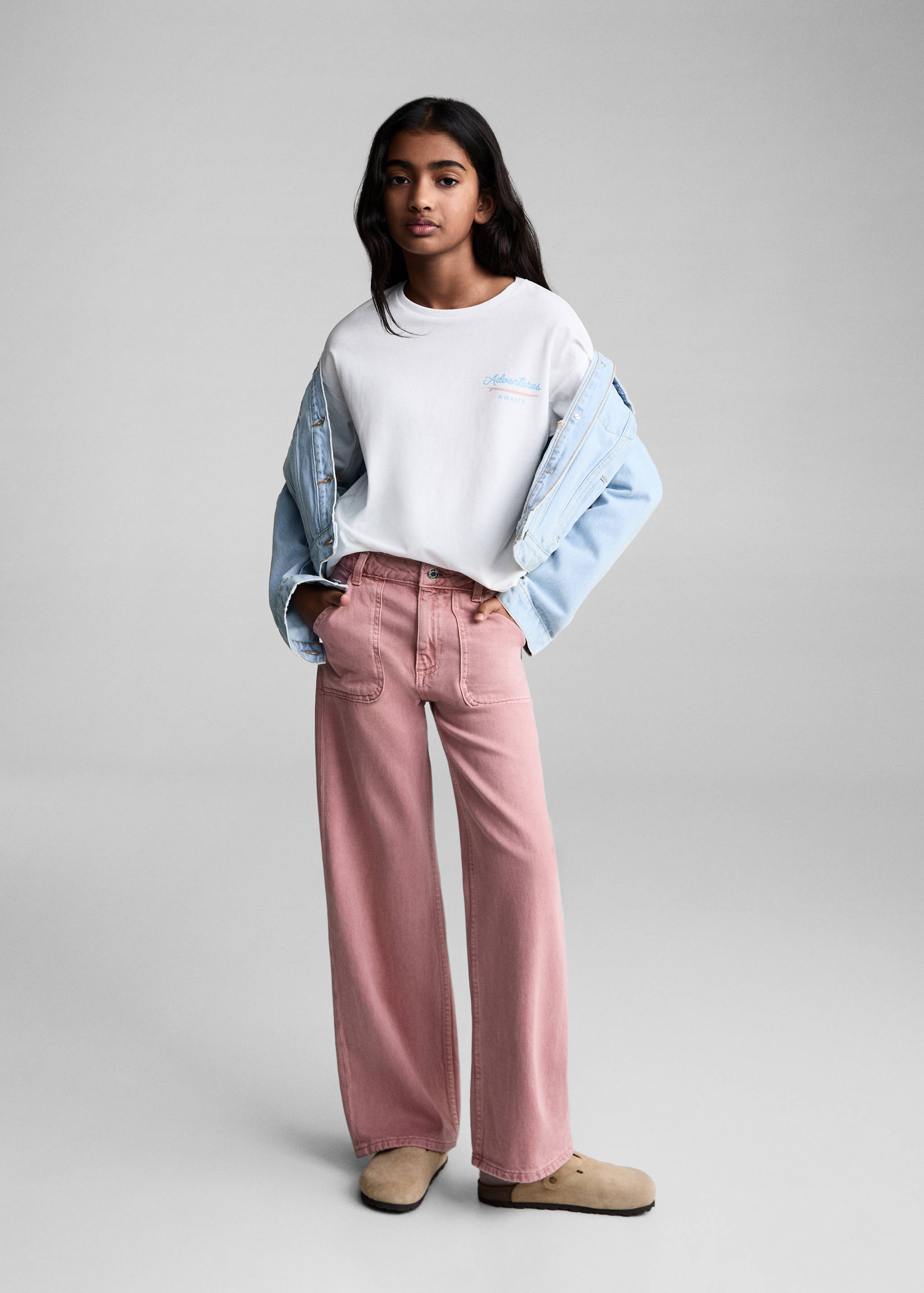 Wide-leg jeans with pockets - General plane