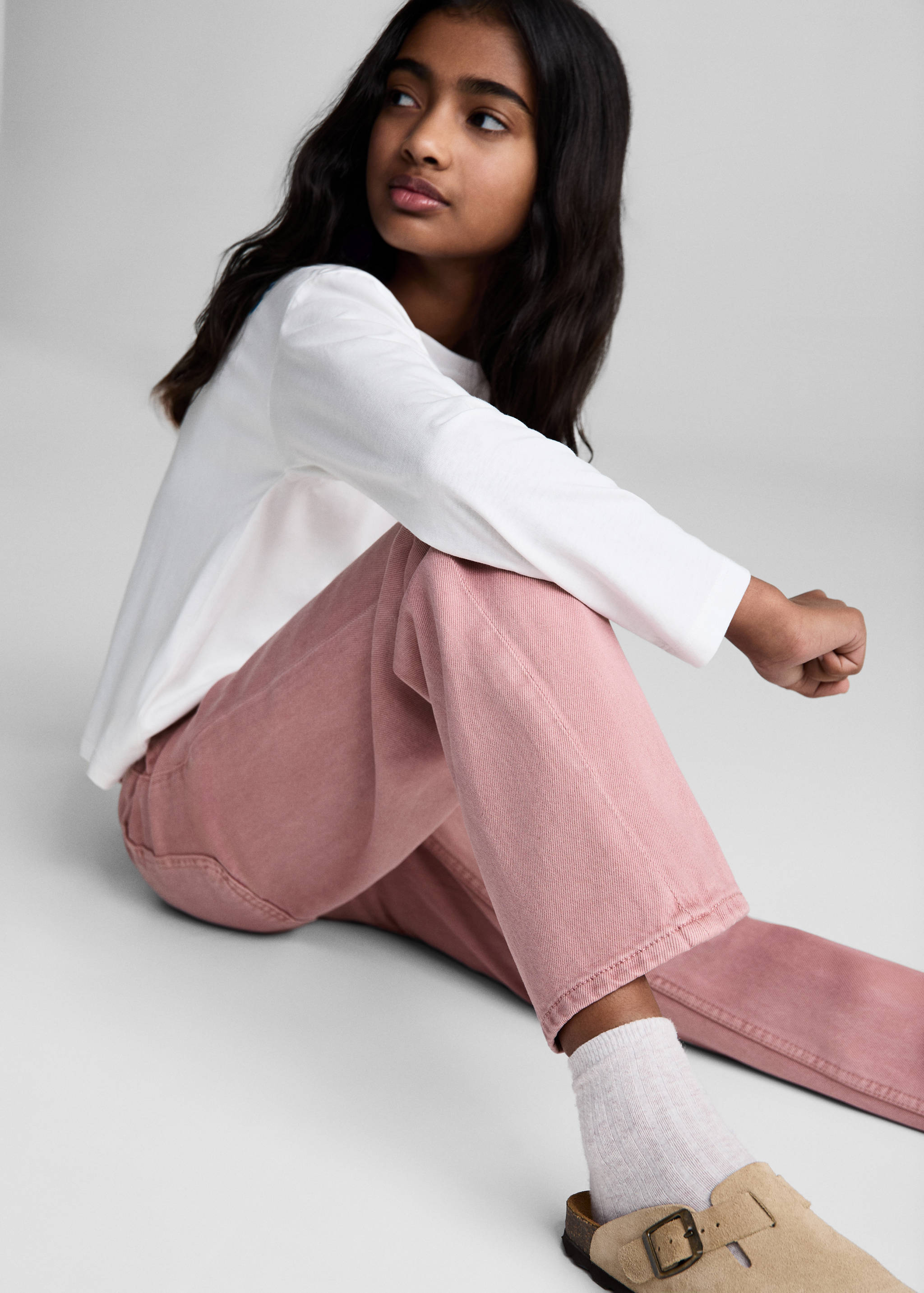 Wide-leg jeans with pockets - Details of the article 1