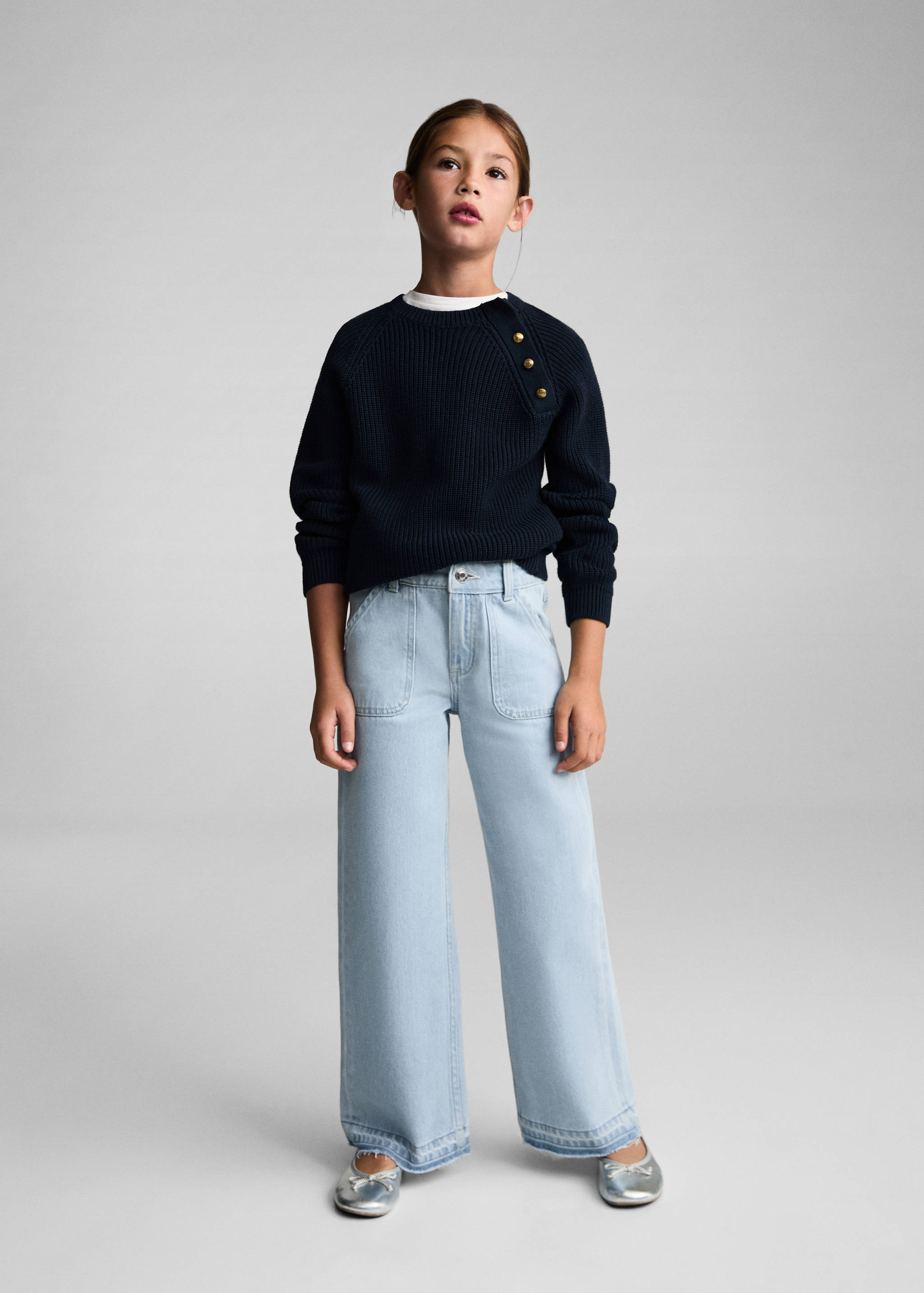 Wide-leg jeans with pockets - General plane