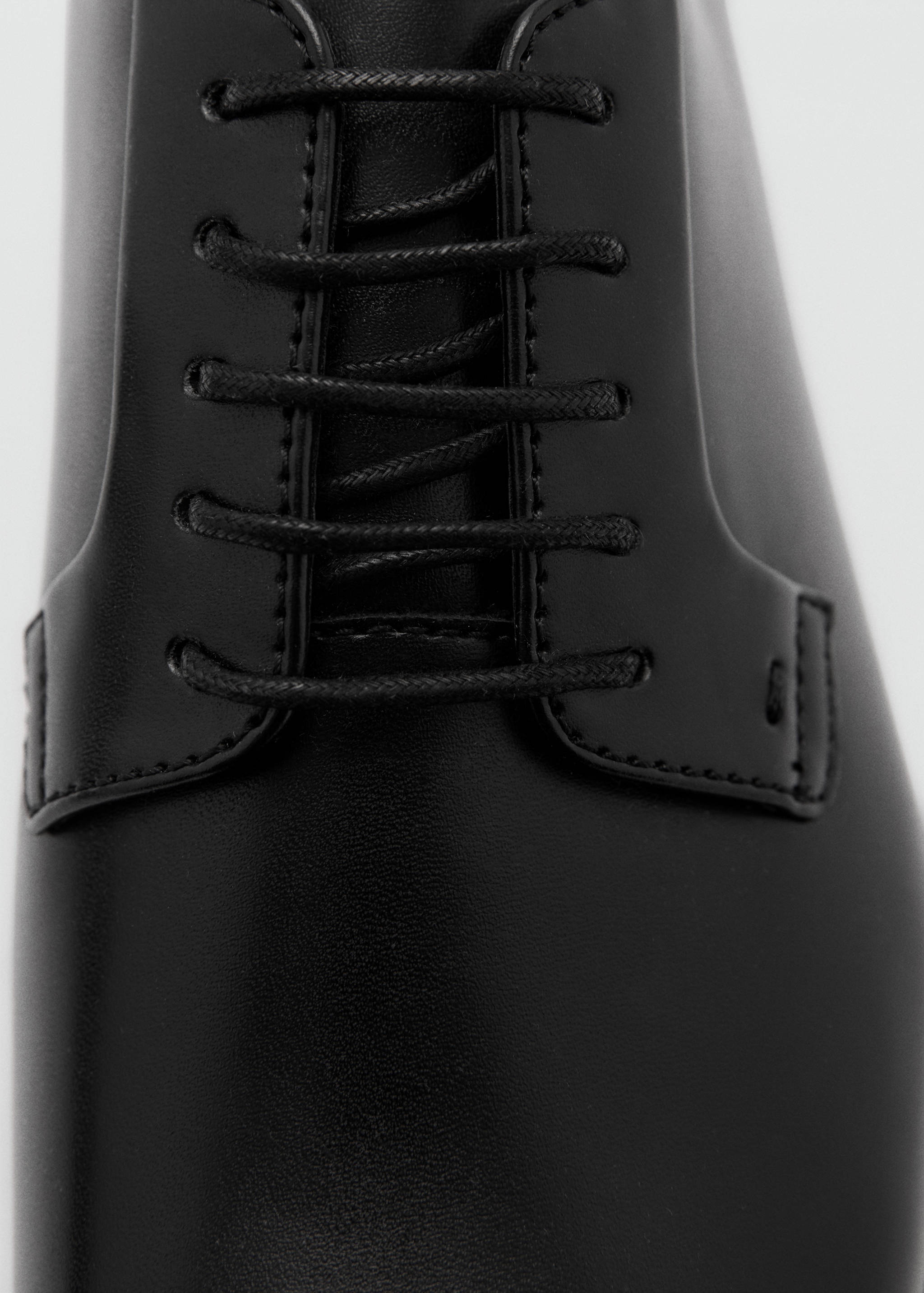 Faux-leather suit shoes - Details of the article 2