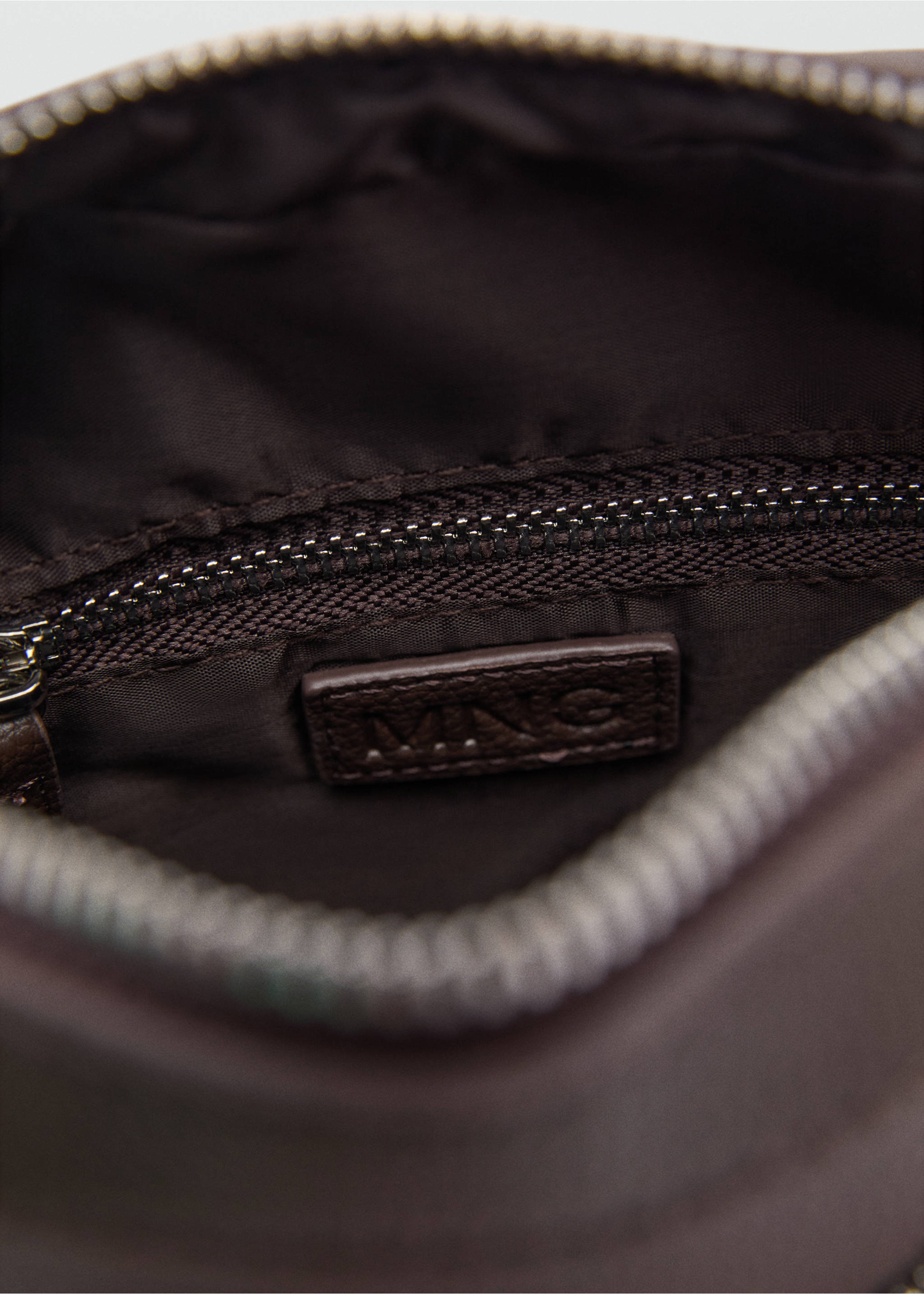 Sac bandoulière simili-cuir effet grainé - Détail de l'article 2, Marron. Ref: 77082541-00.