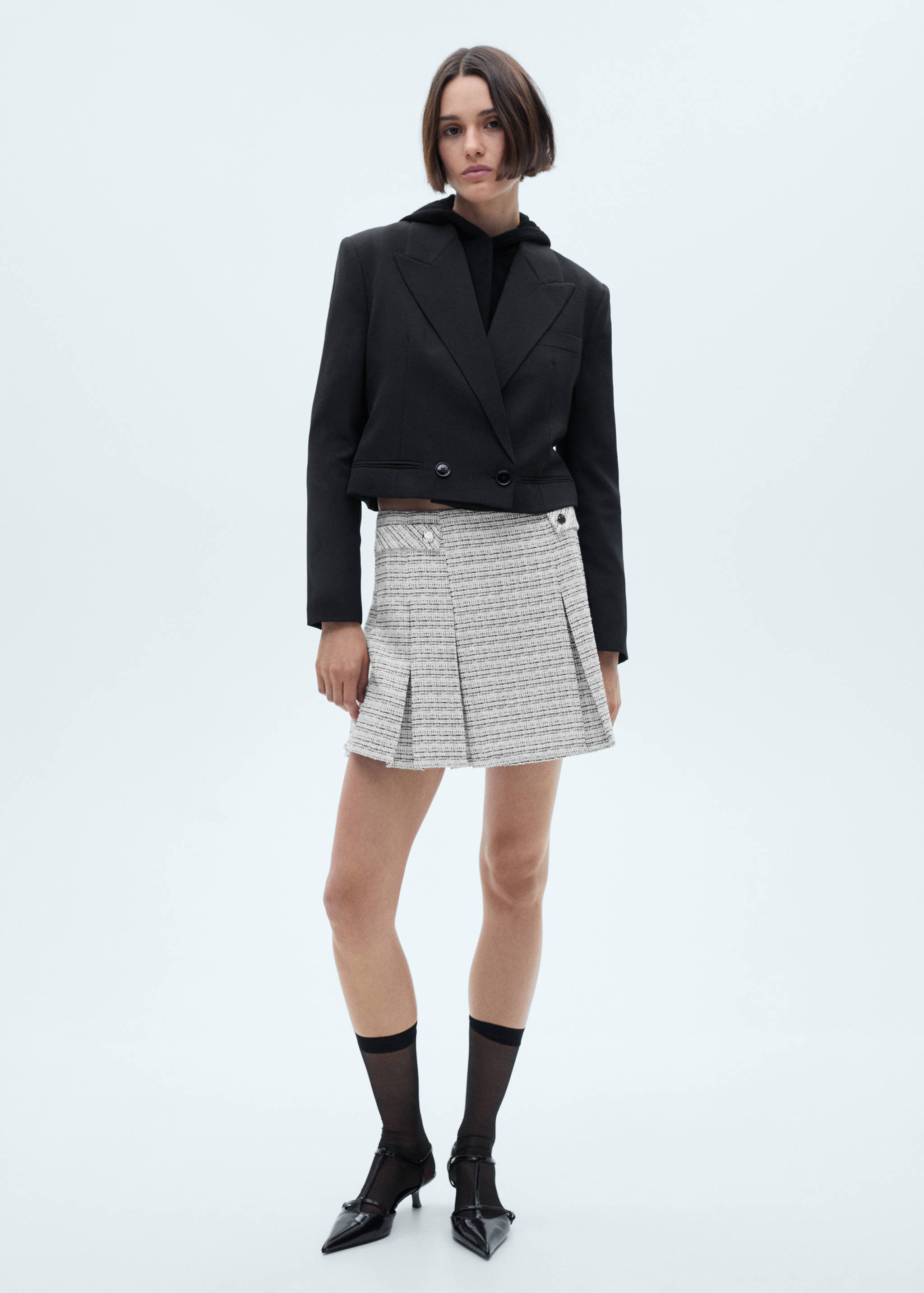 Spódniczka mini tweedowa z guzikami - Plan ogólny