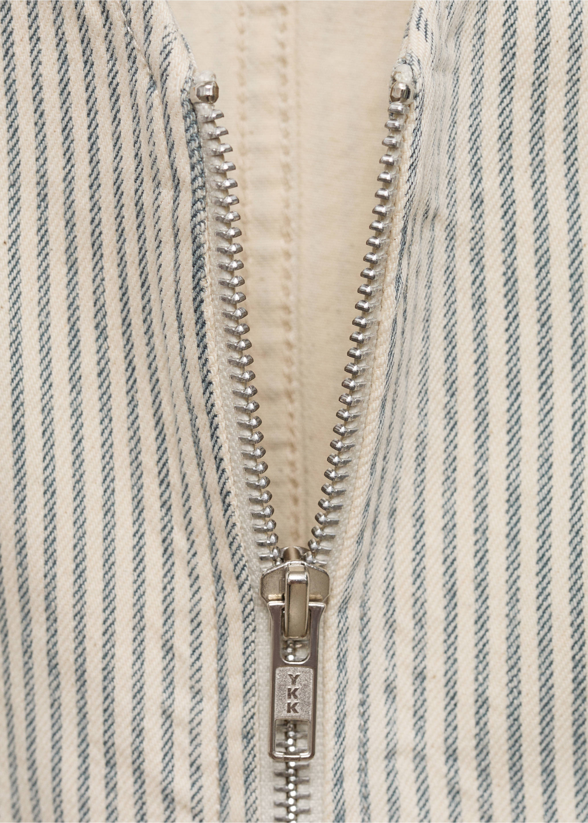 Gilet rayures fermeture Éclair - Détail de l'article 0, Beige. Ref: 77082913-00.