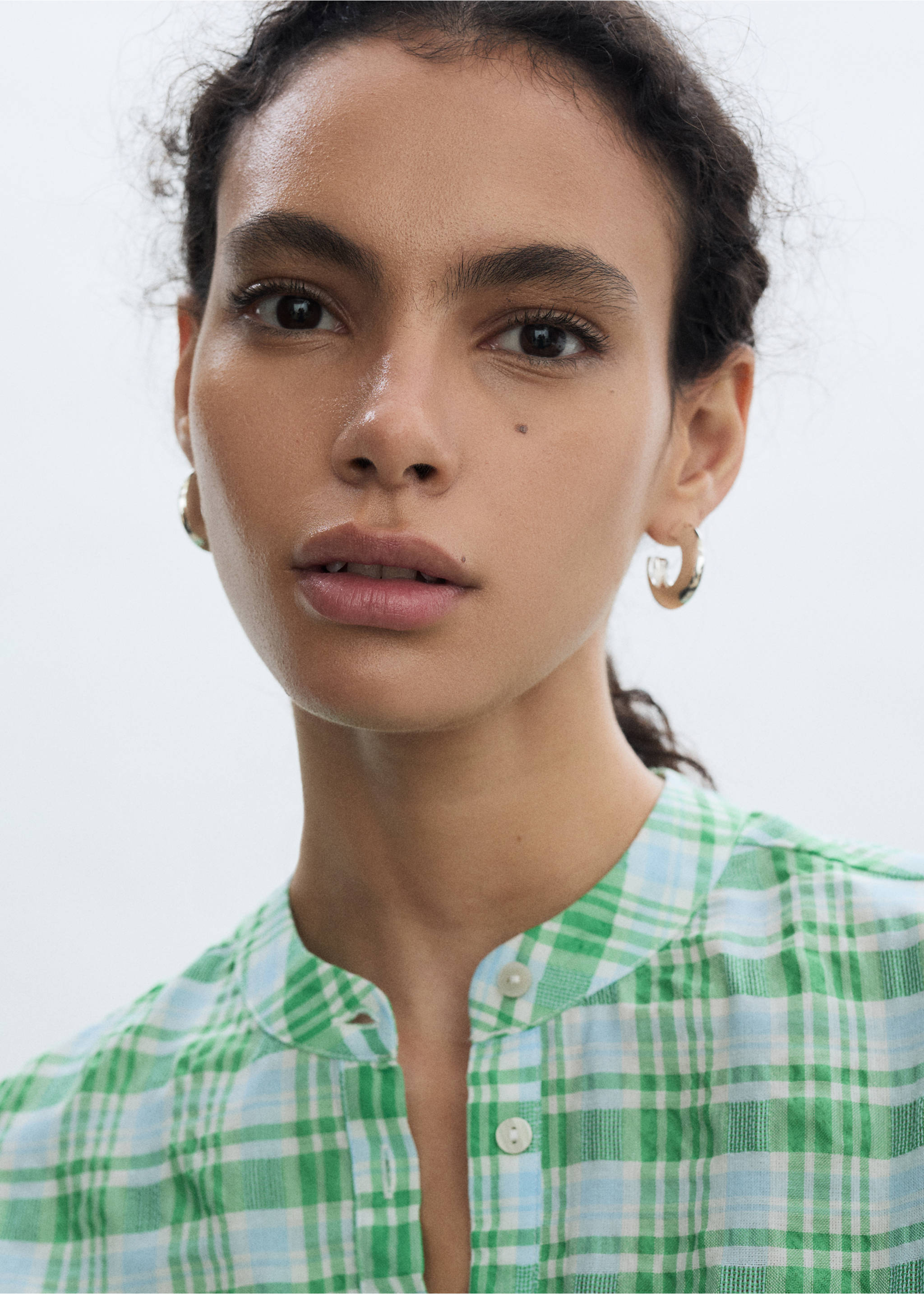 Kariertes Kleid mit Schleife - Detail des Artikels 1, Grün. Ref: 77082922-00.