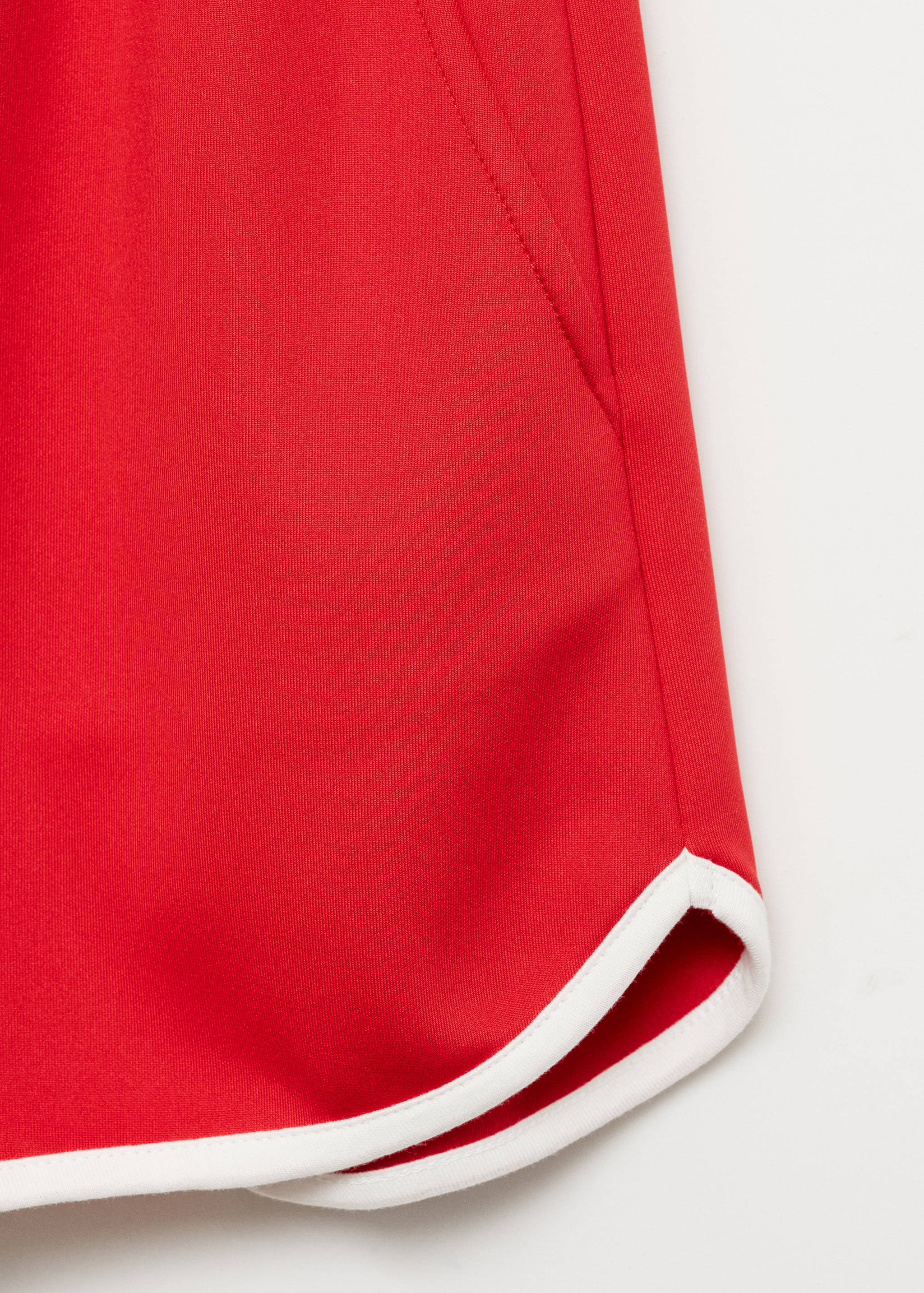 Straight shorts with contrasting trim - Details of the article 8