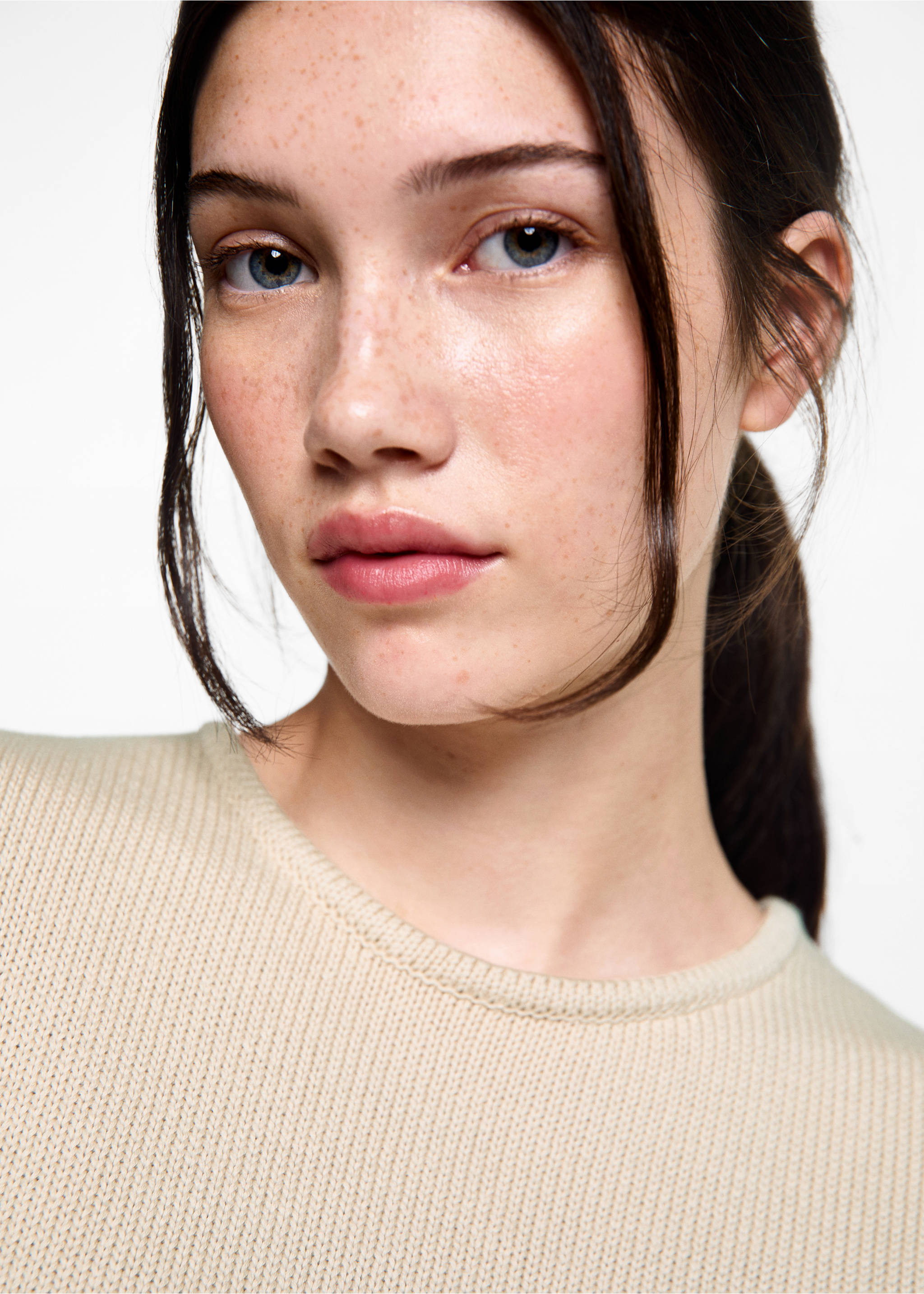 Gilet maille rayures - Détail de l'article 1, Beige. Ref: 77082931-00.