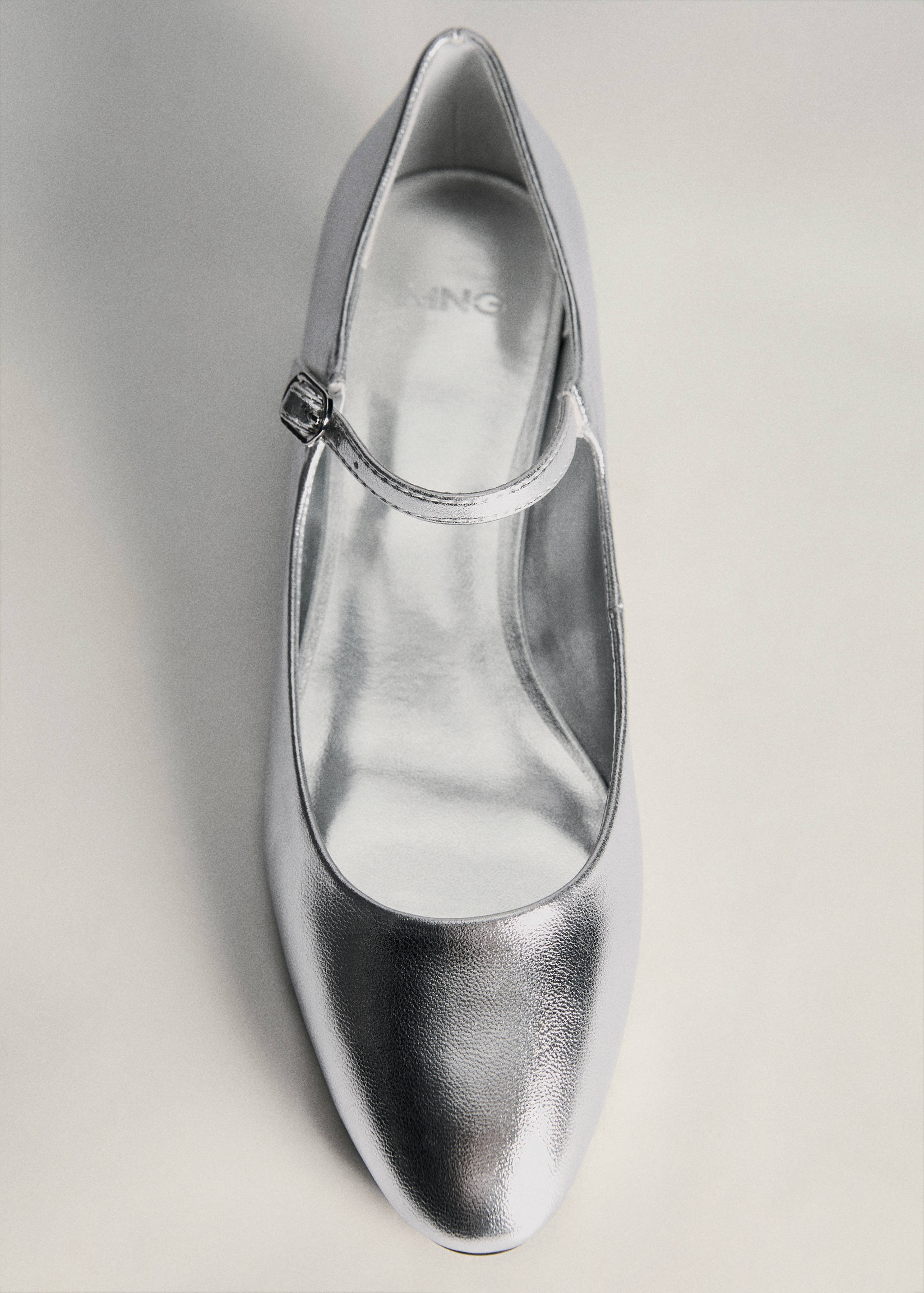 Sko med spenne og kitten-heels - Artikkeldetalj 5