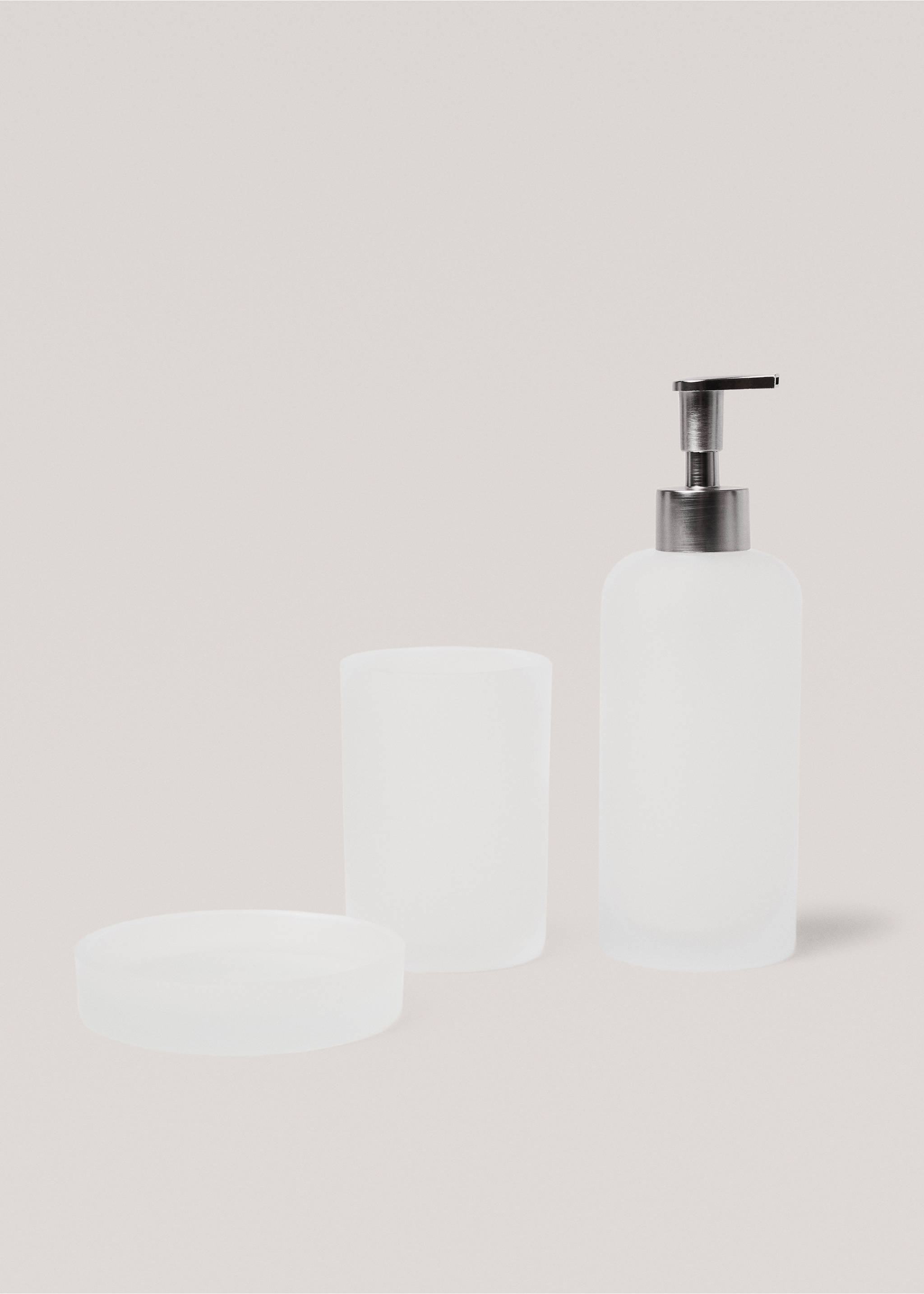 Semi-transparent bathroom tumbler - Details of the article 3, Ice Grey. Ref: 77083261-00.