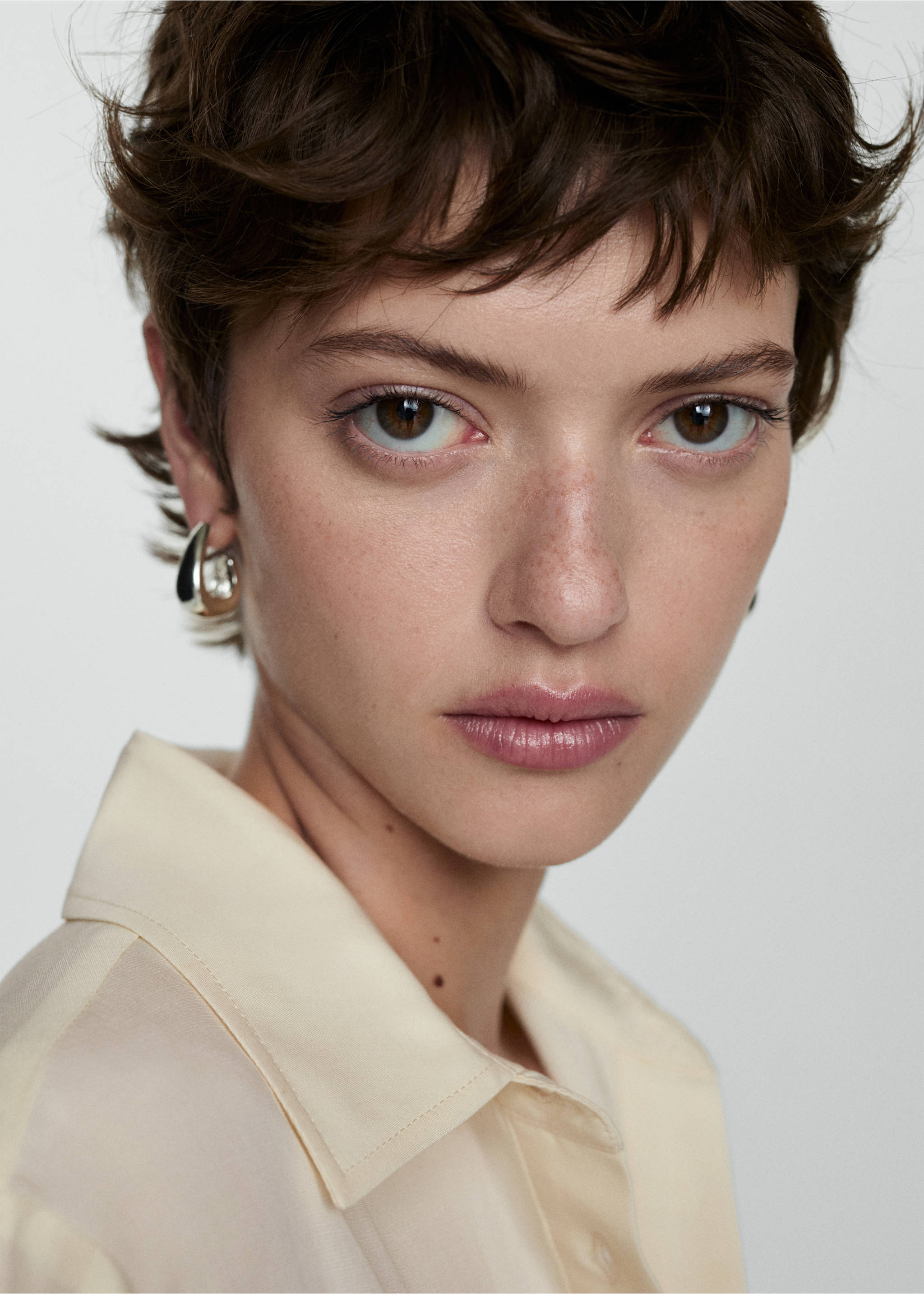 Lyocell shirt jumpsuit - Details of the article 1, Pastel Yellow. Ref: 77083284-00.