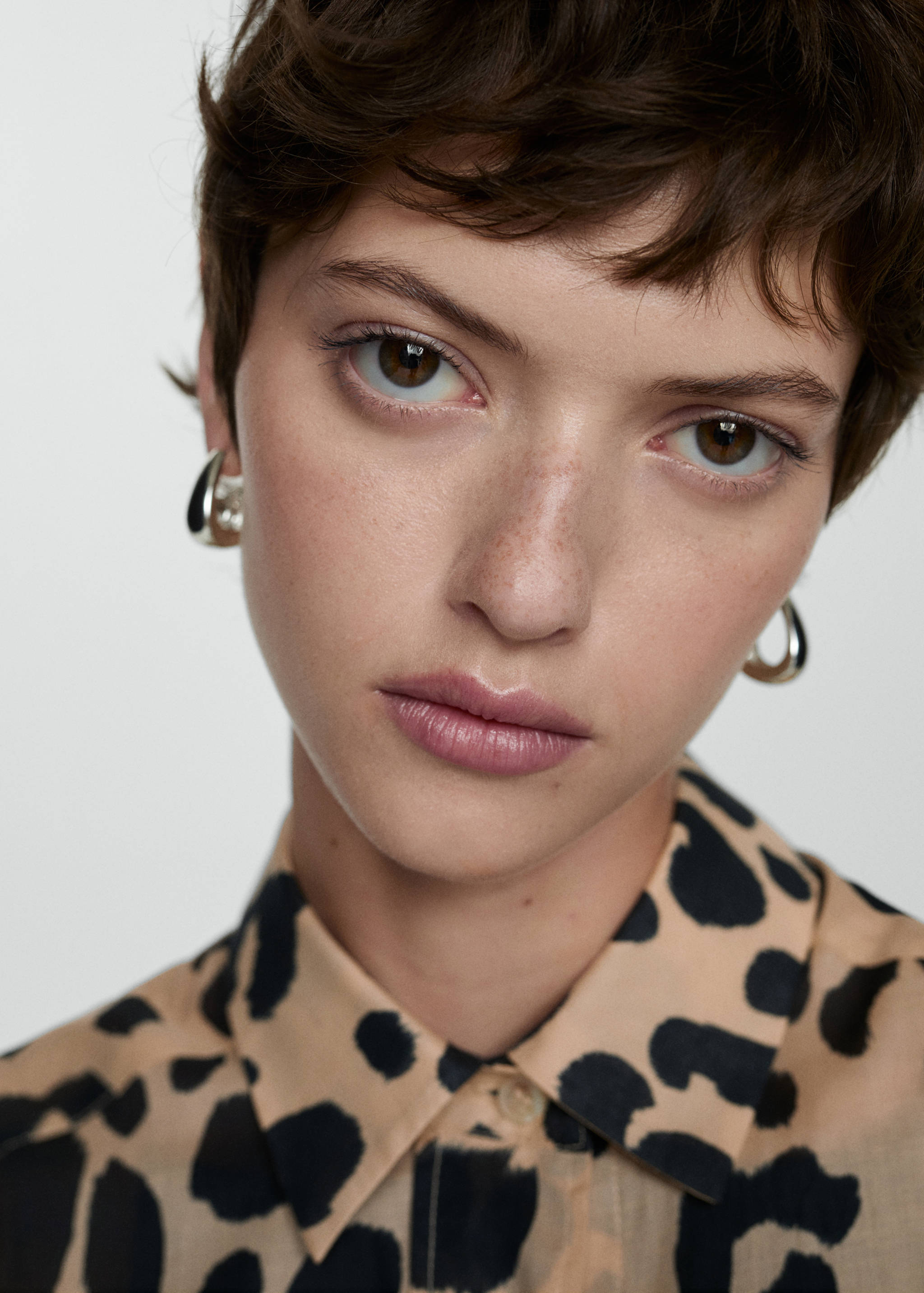 Wzorzysta koszula zwierzęcy wzór - Szczegóły artykułu 1